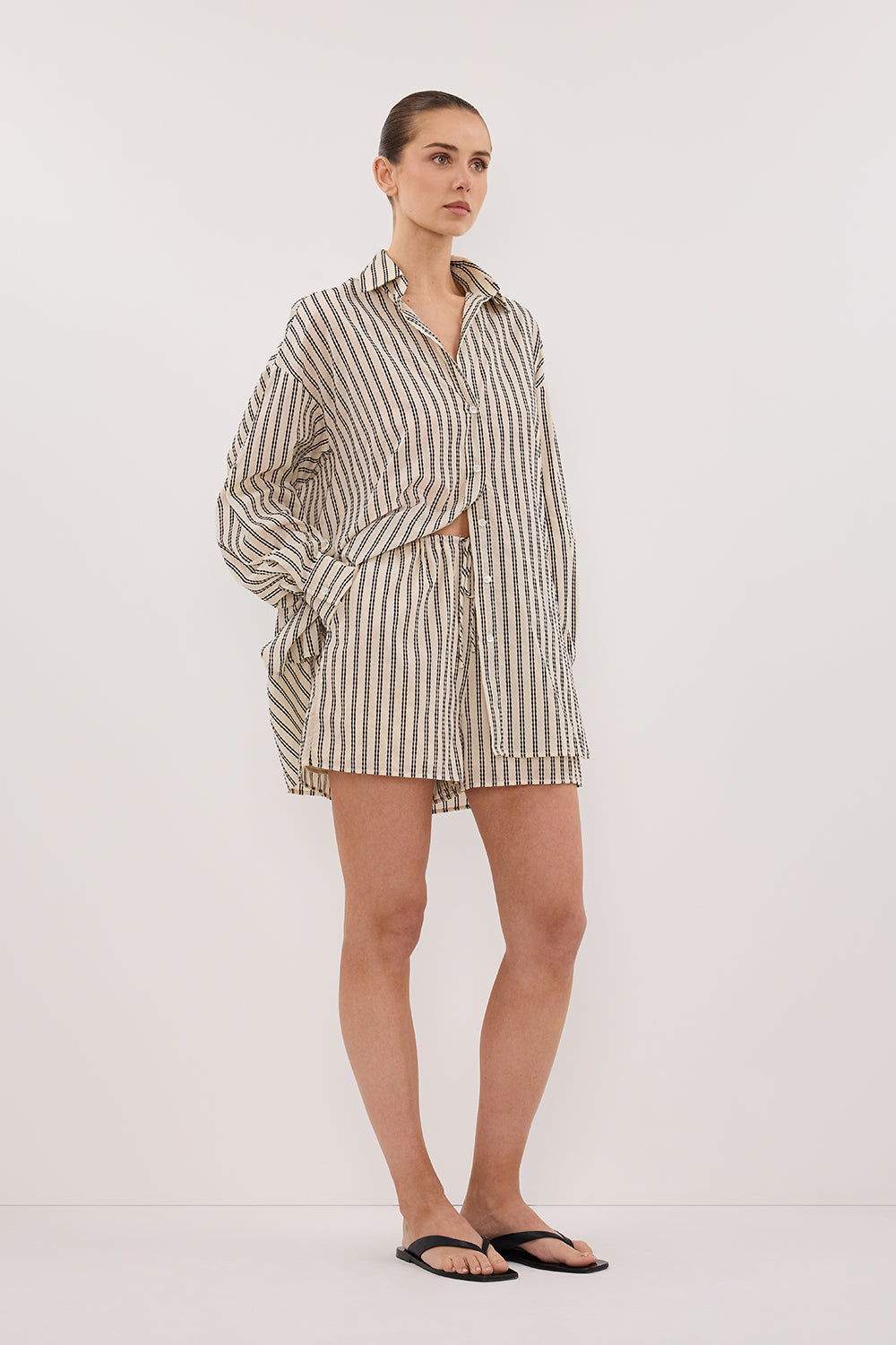 ELLIE CREAM STRIPE DRAWSTRING SHORT DISSH ELLIE CREAM STRIPE DRAWSTRING SHORT DISSH