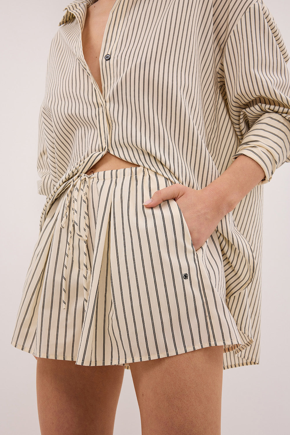 SABLE CREAM SILK BLEND SHORT