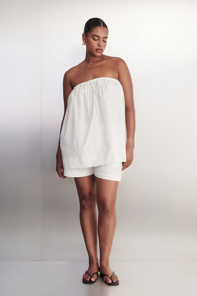 Stas wearing SOMMER WHITE POPLIN SHORT
