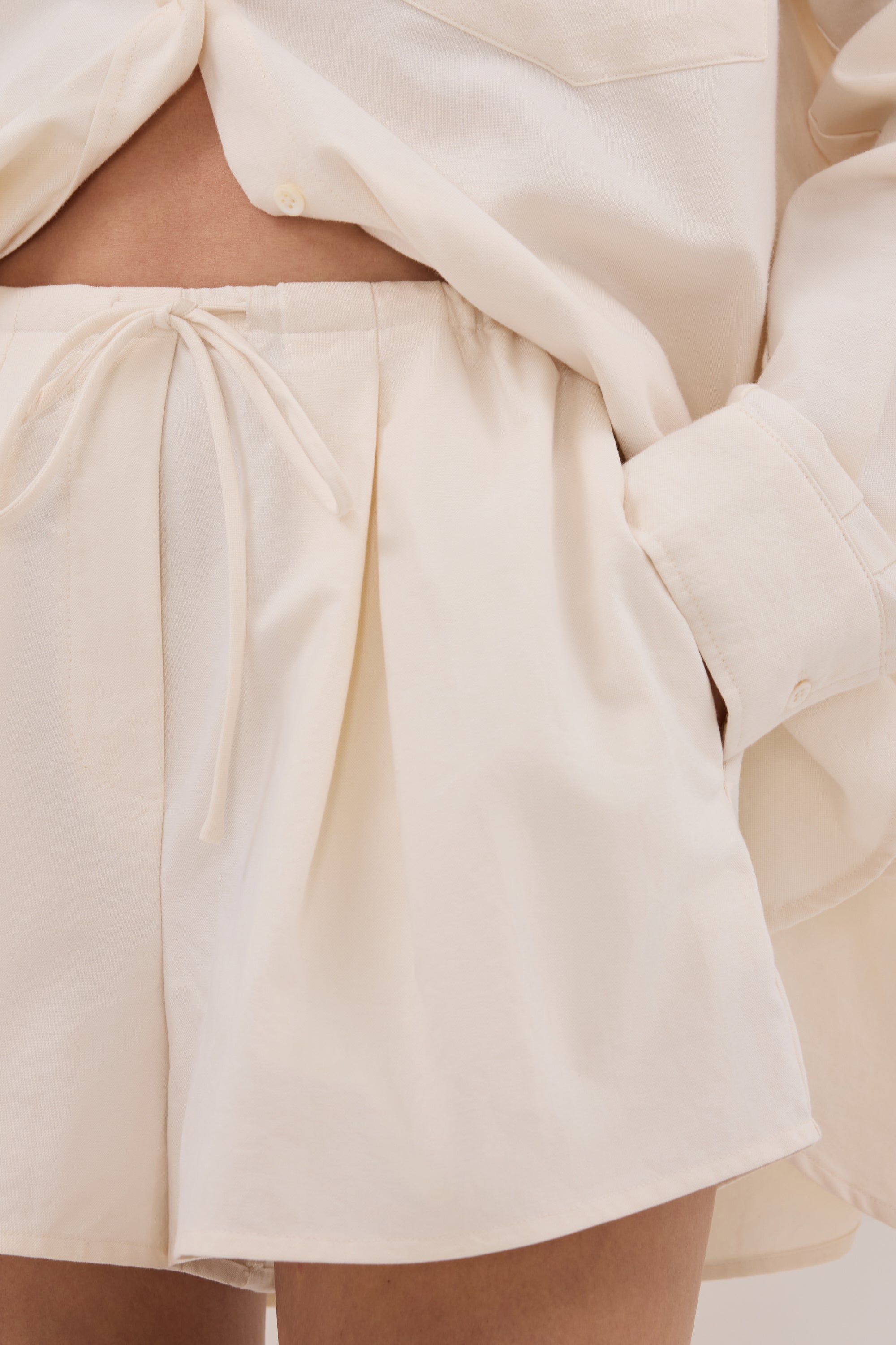 RHEA CREAM COTTON DRAWSTRING SHORT