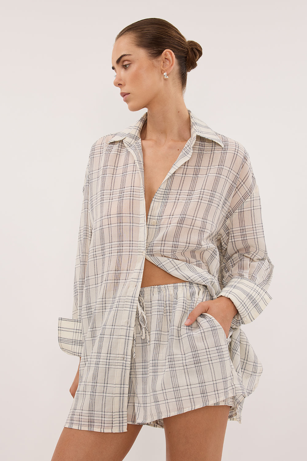 PETRA OFF WHITE CHECK SHORT