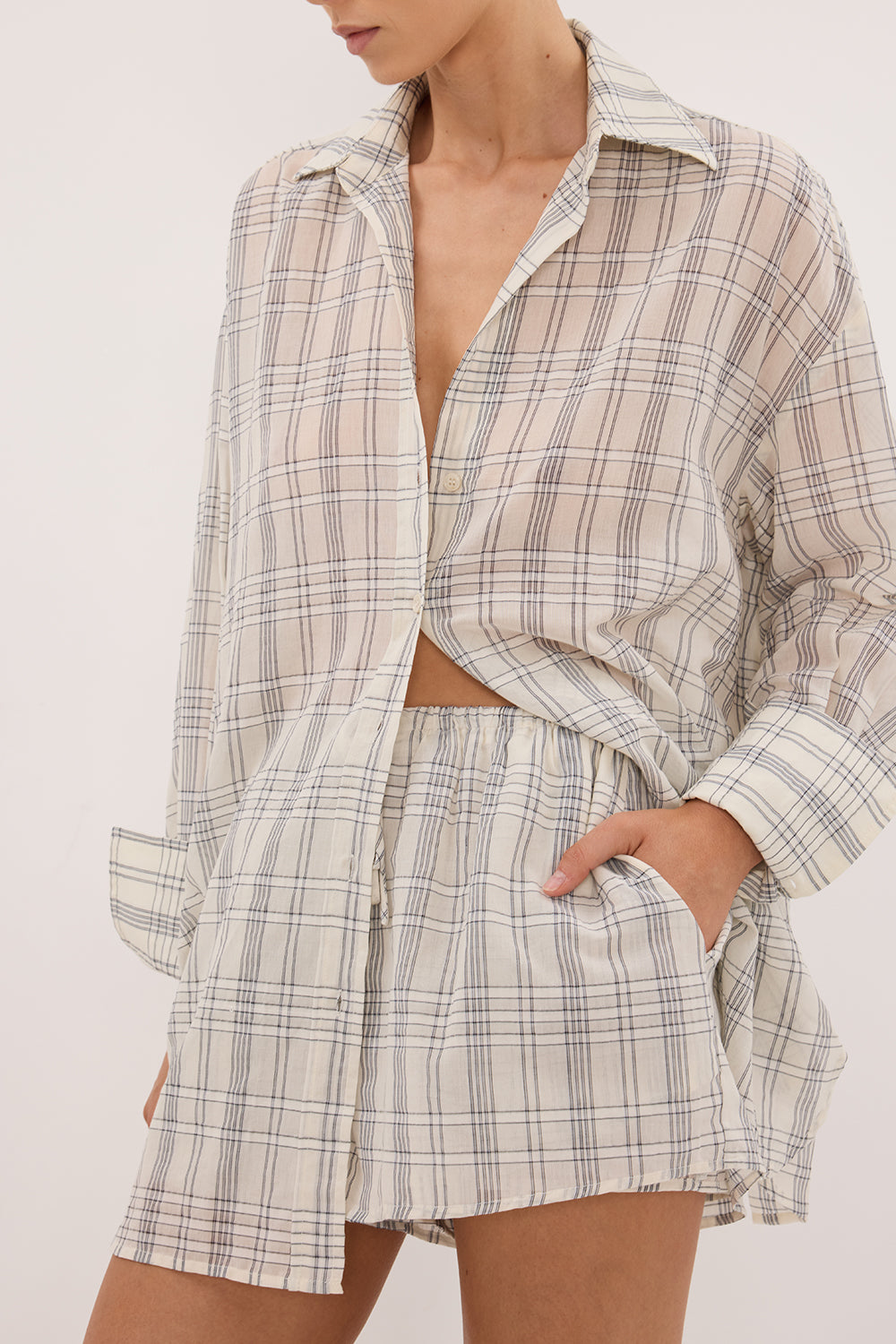 PETRA OFF WHITE CHECK SHORT