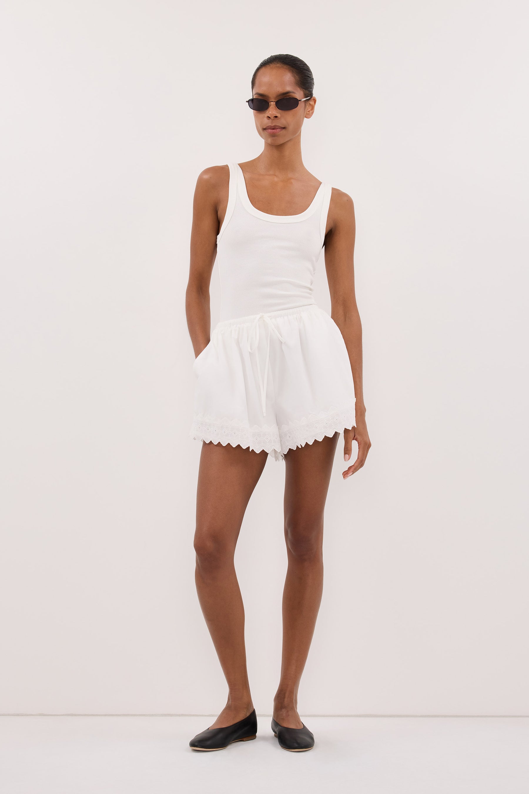 white dress shorts Off-White Striped Straight Leg in Pure Cotton Men's linen shorts STOWE in