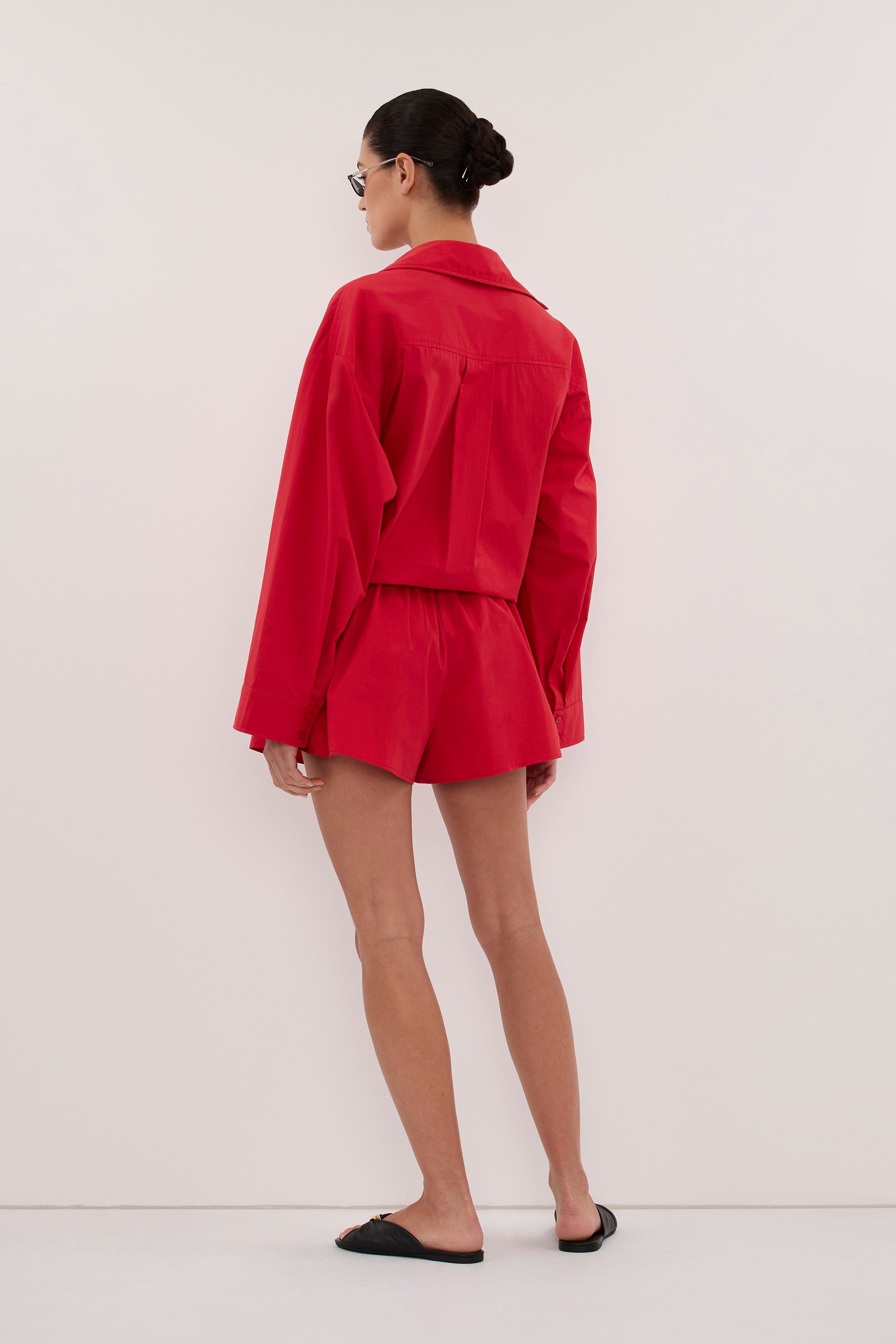 INA RED LIGHTWEIGHT COTTON SHORT