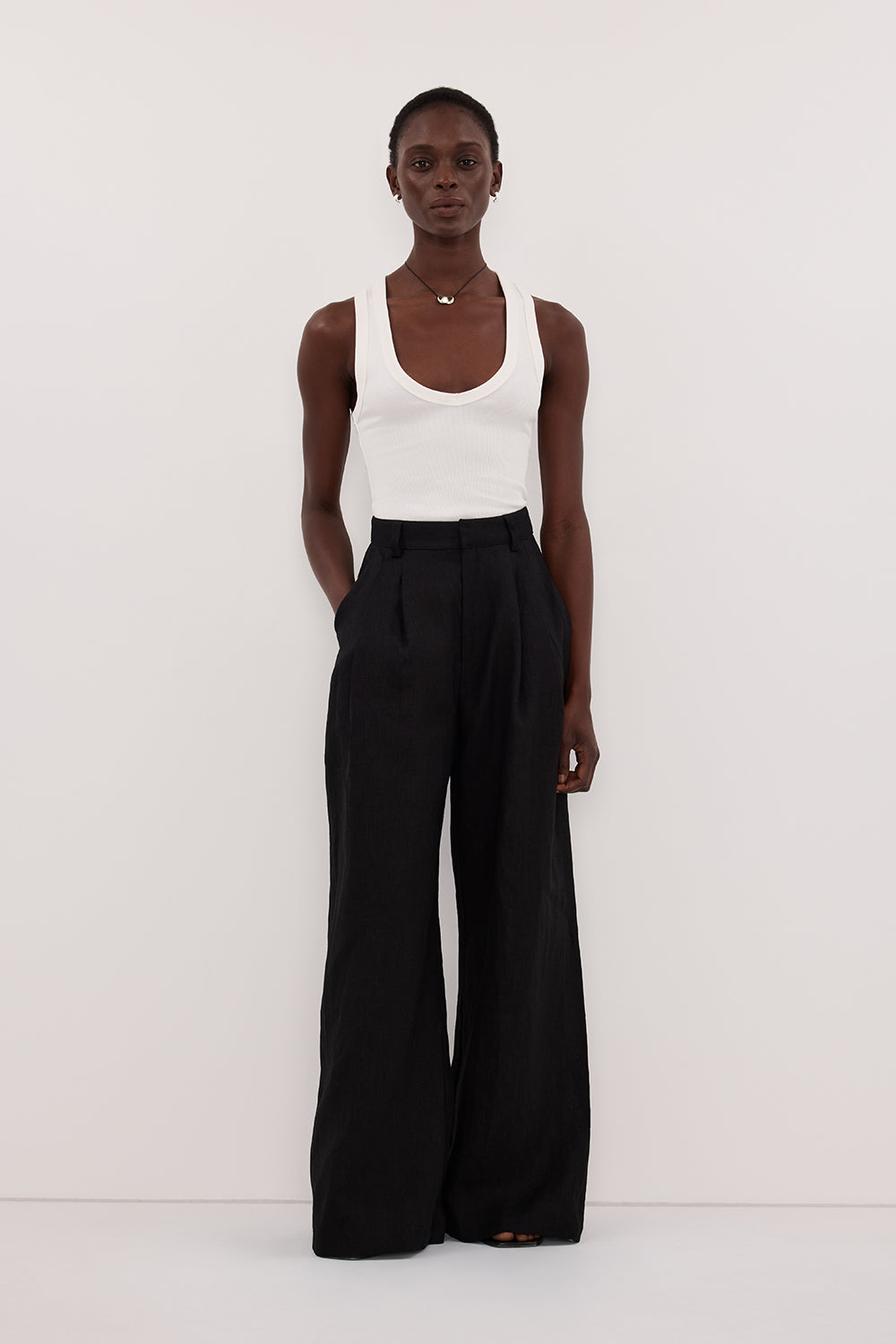 HOLDEN BLACK LINEN PANT