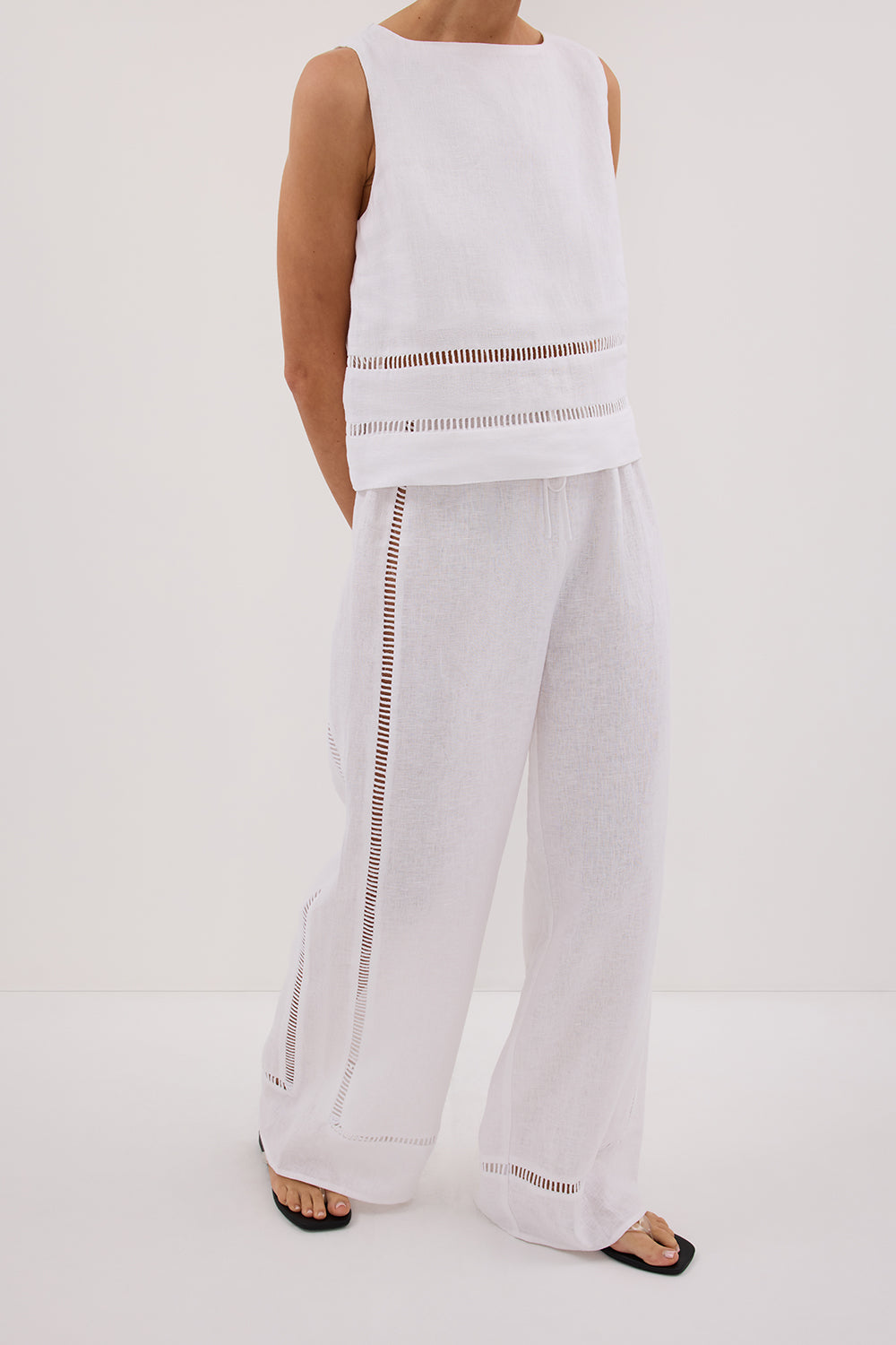 LINDSAY WHITE LINEN PANT
