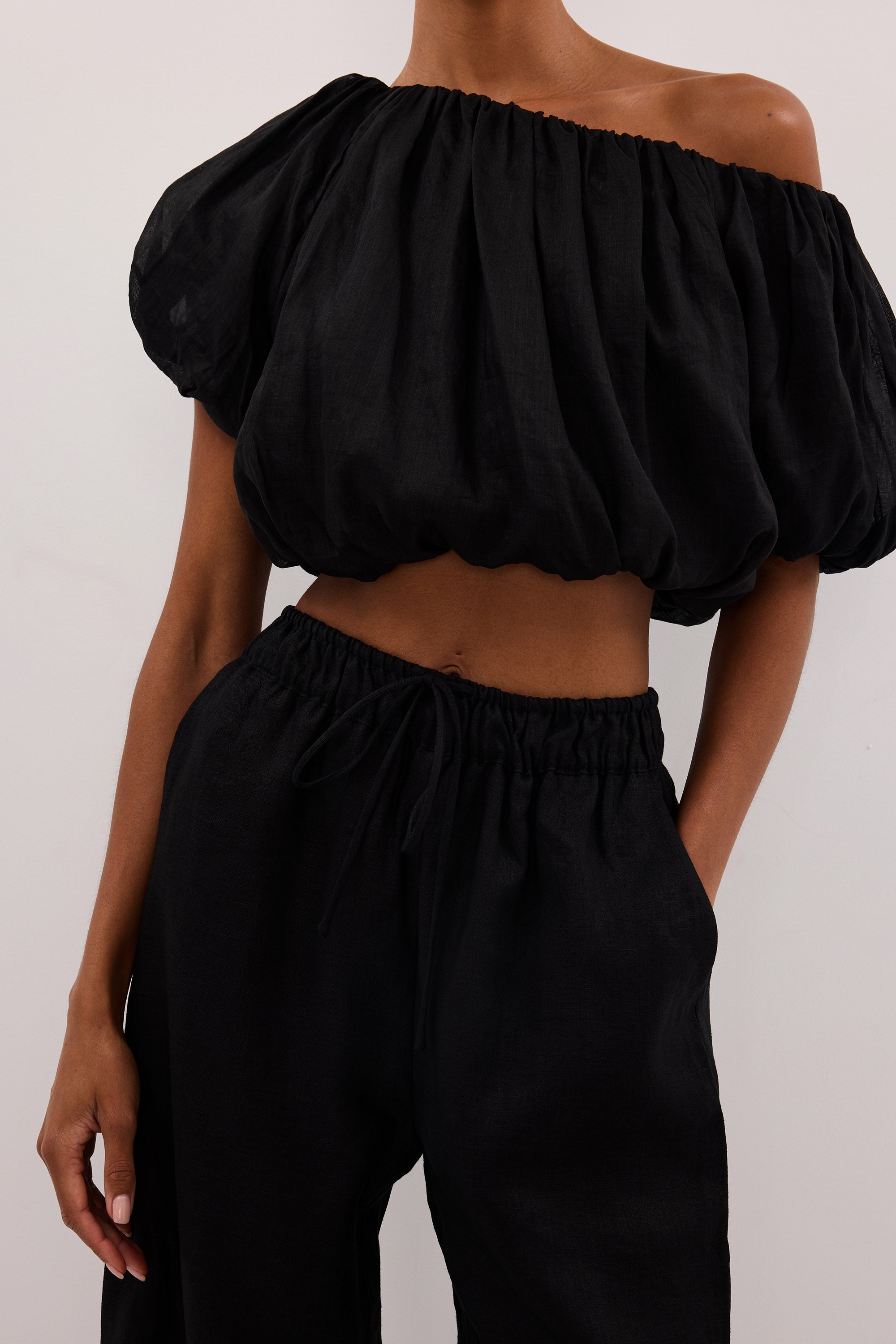 NOA BLACK LINEN PANT