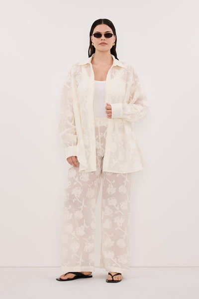 Jasmine wearing AZALEA OFF WHITE JACQUARD PANT