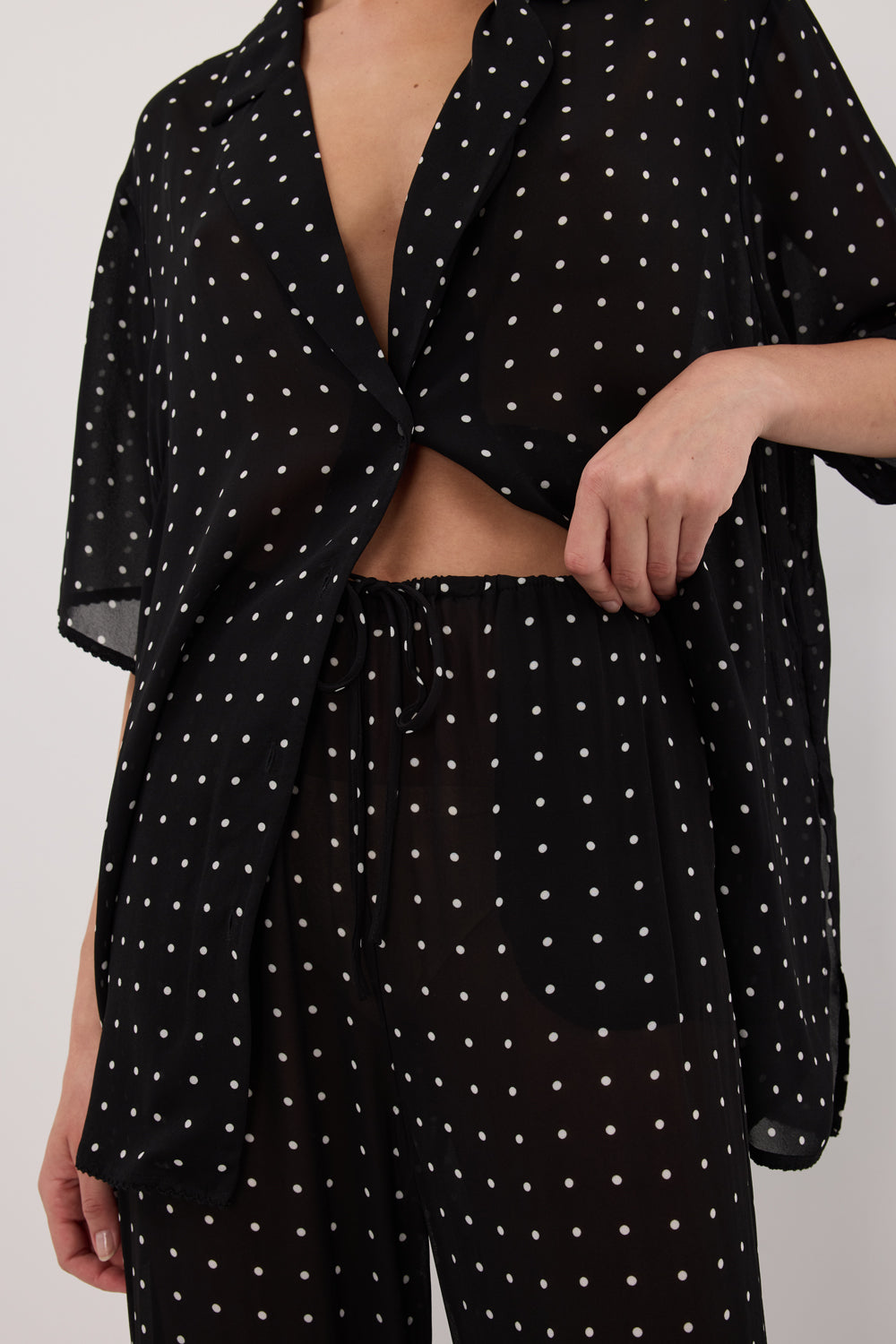 VANESSA BLACK SPOT PANT