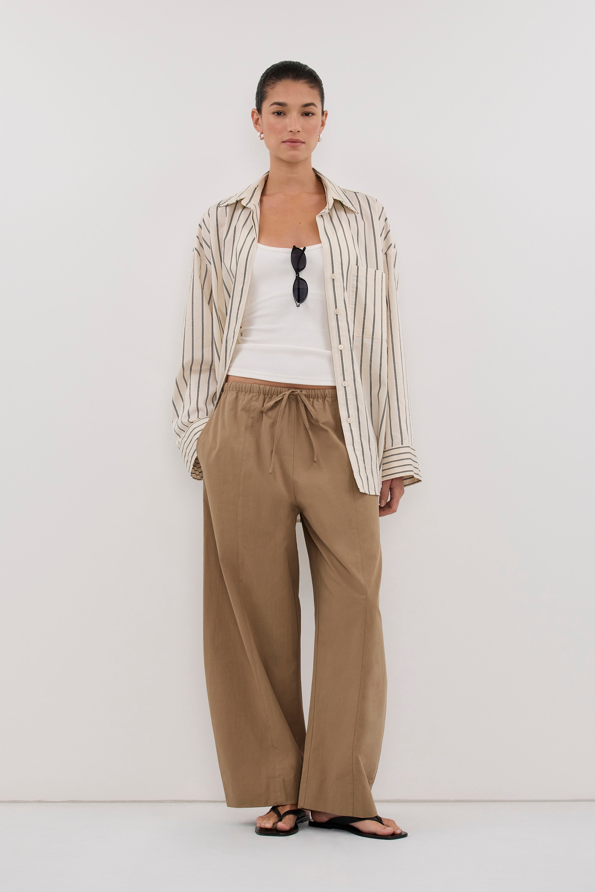 SCOUT WHEAT COTTON BARREL LEG PANT