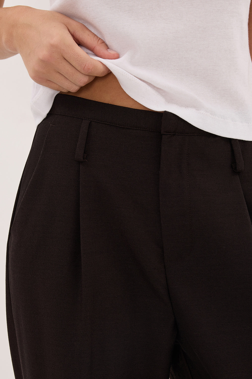 MONIQUE PEAT CHOC TAILORED PANT