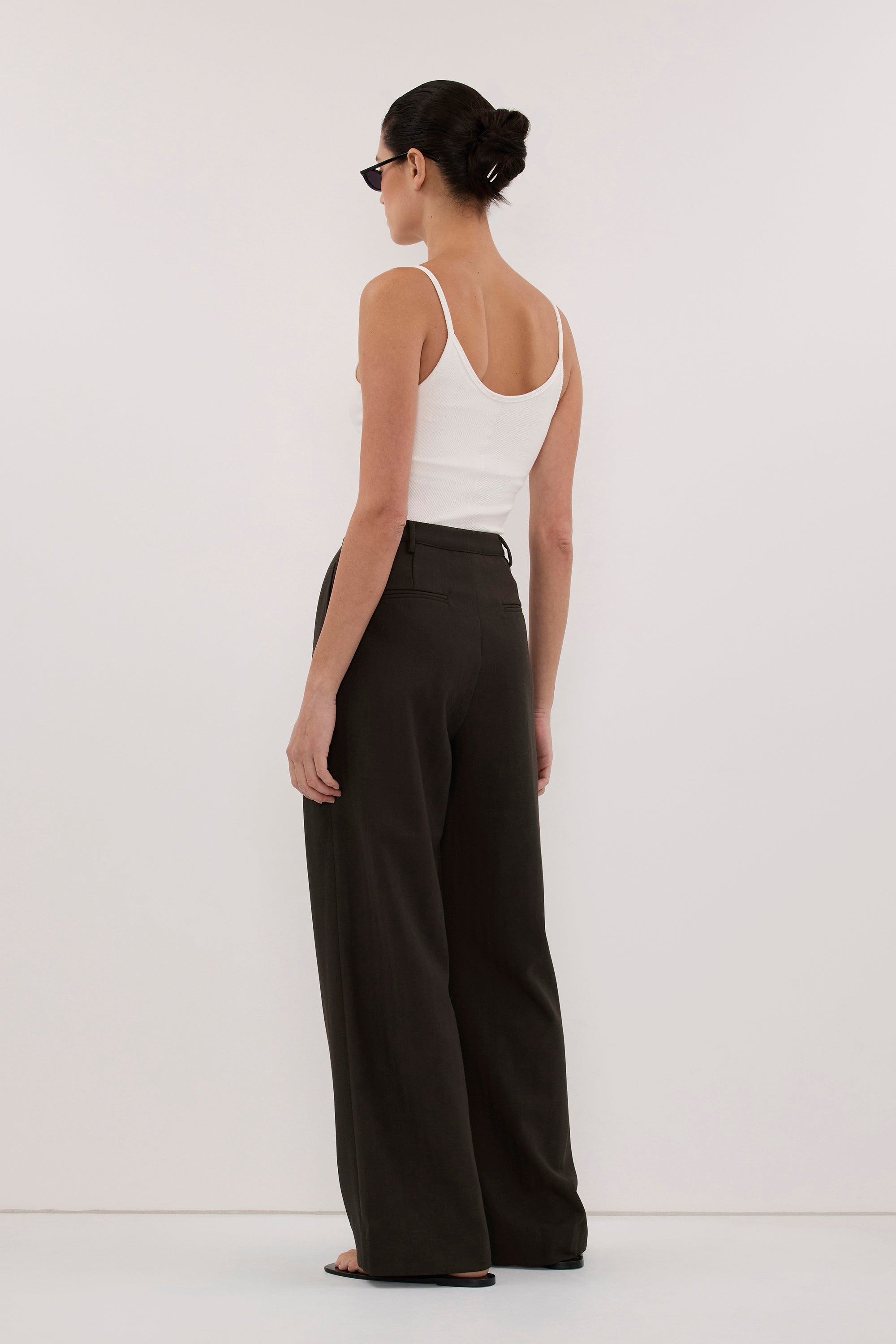 NOA BLACK OLIVE TAILORED PANT