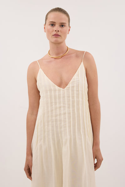 Zoe wearing TAHLIA STRAW RAMIE MAXI DRESS