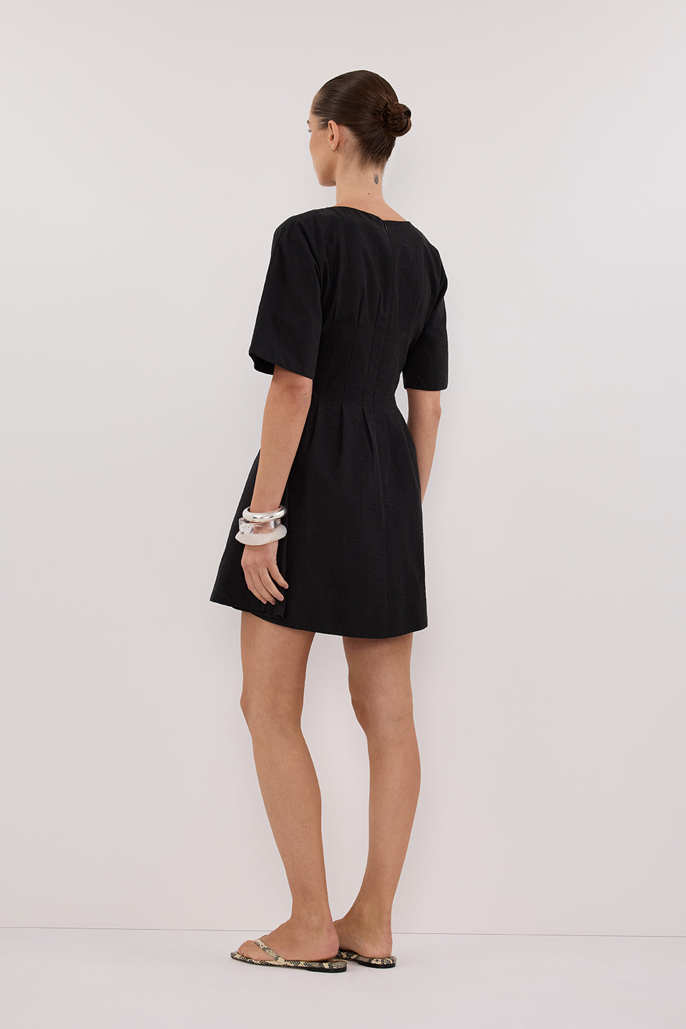 DAPHNE BLACK SLEEVED MINI DRESS β DISSH