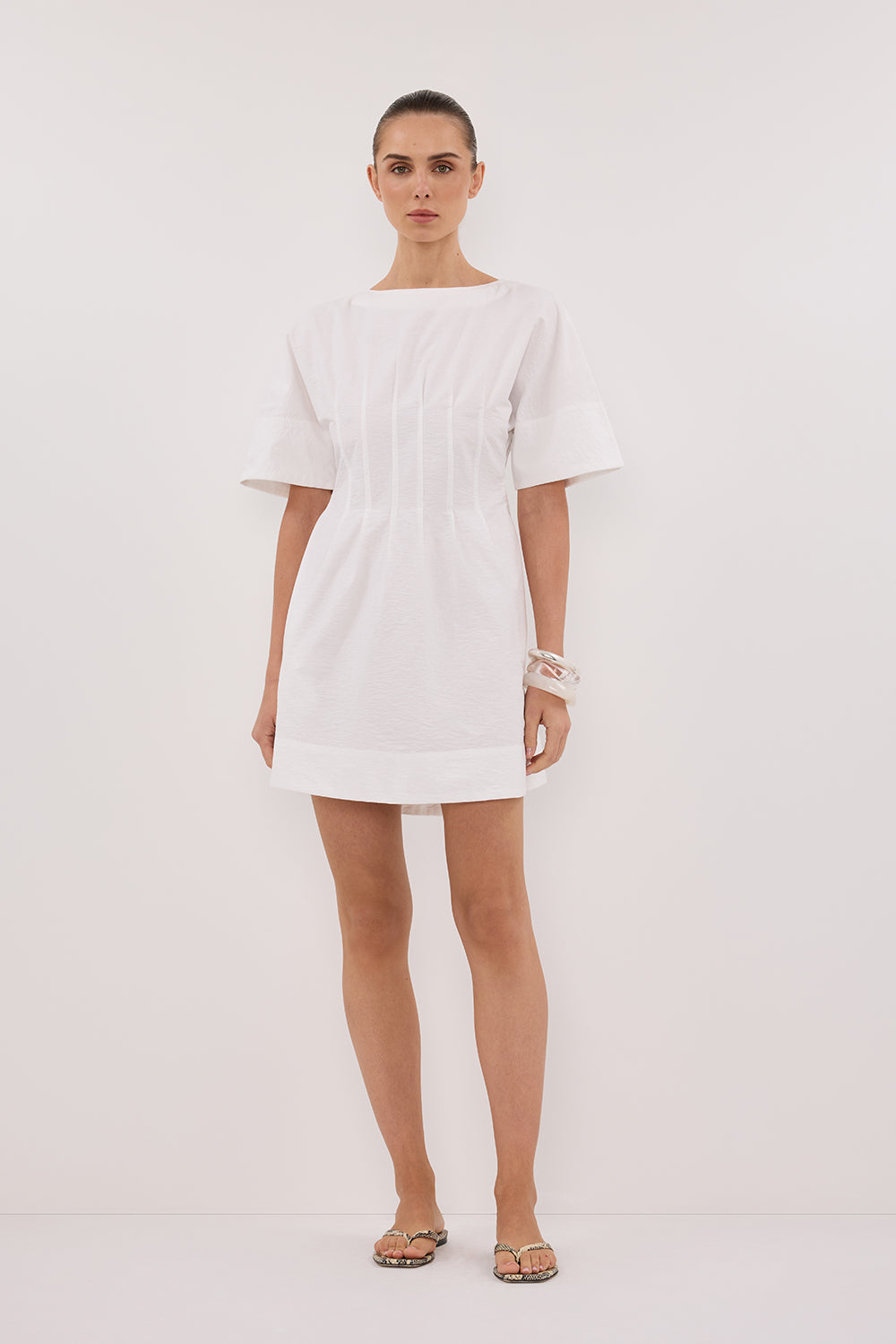 DAPHNE WHITE SLEEVED MINI DRESS