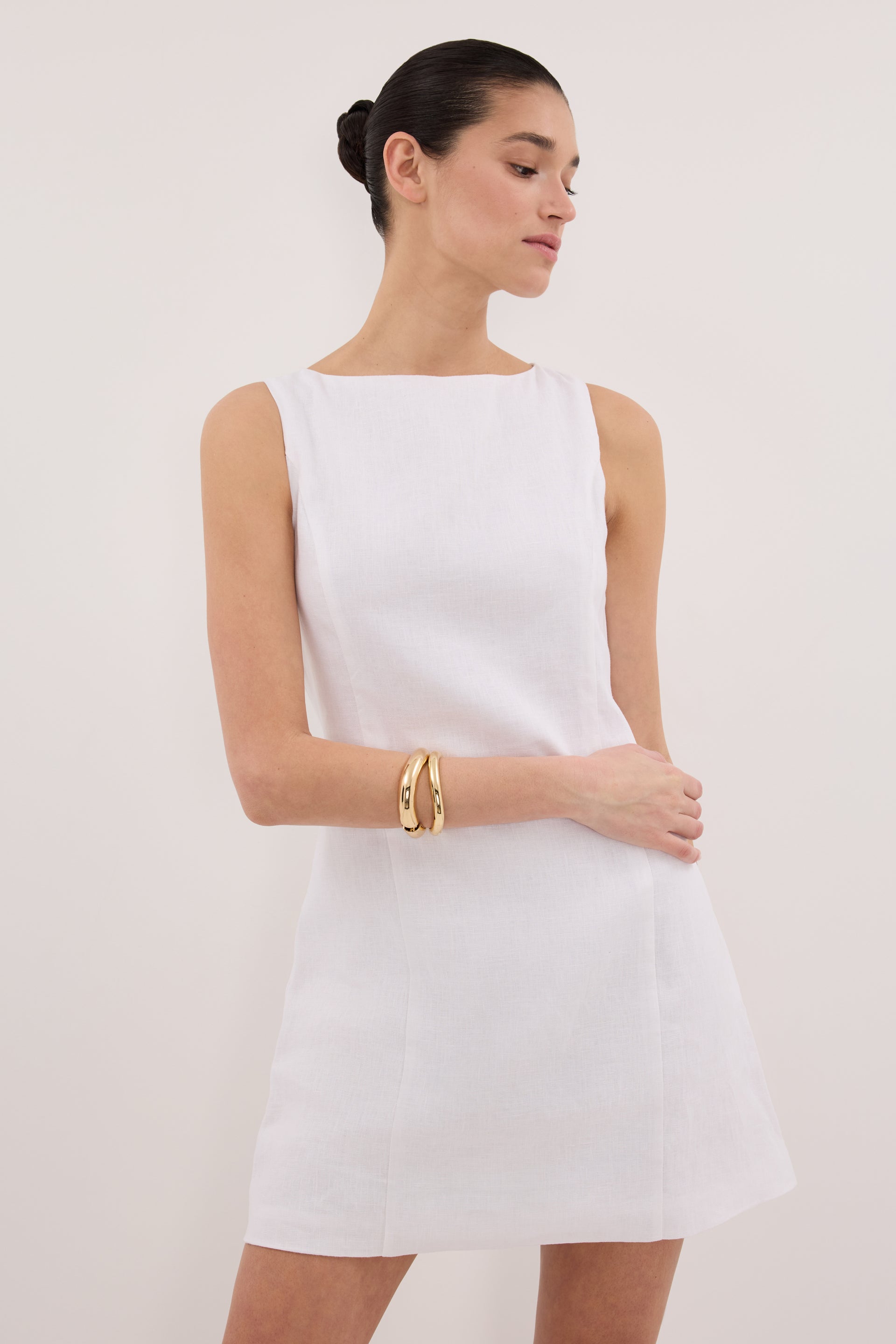 LACY WHITE LINEN MINI DRESS – DISSH