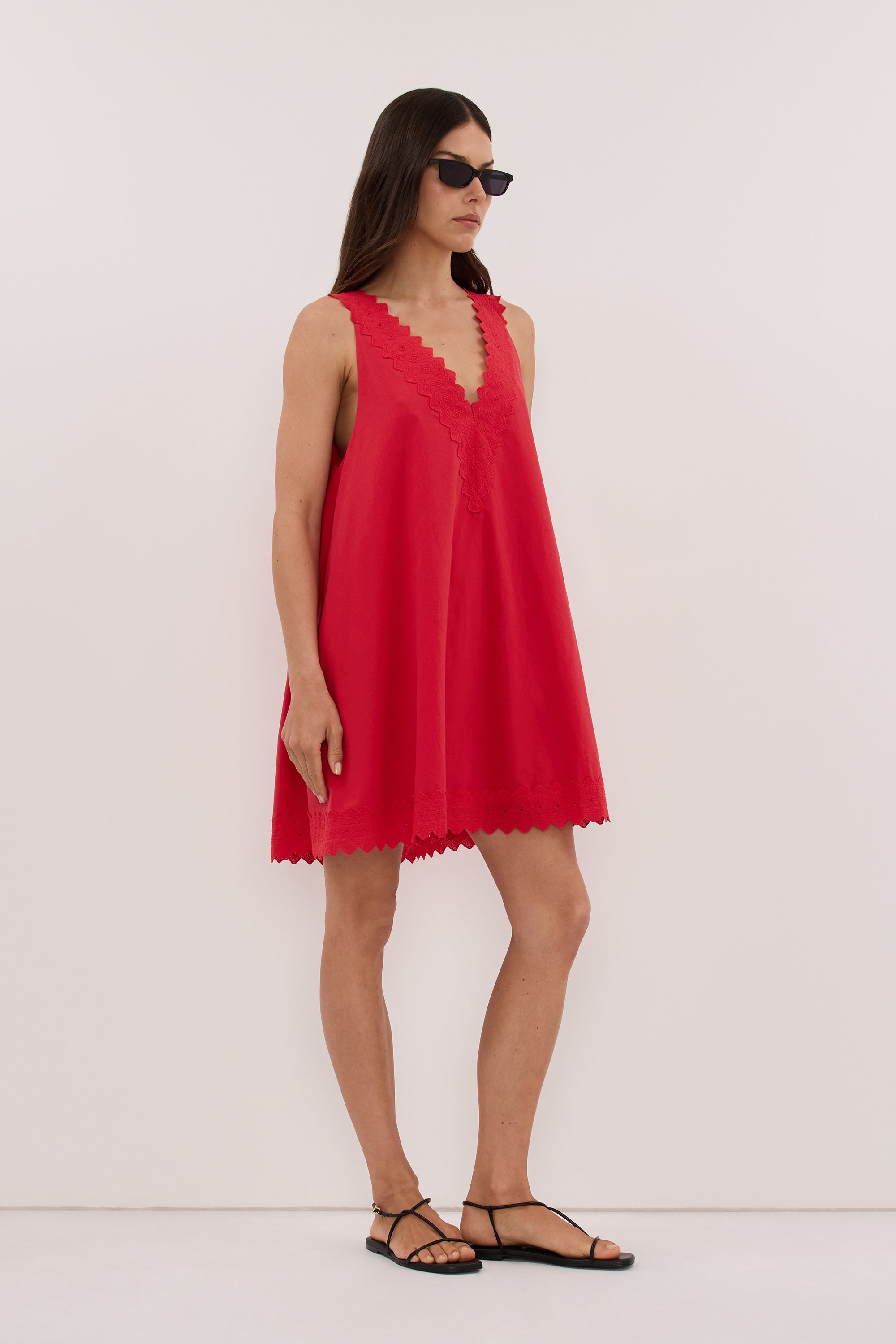 ANNABEL RED SLEEVELESS V NECK MINI DRESS