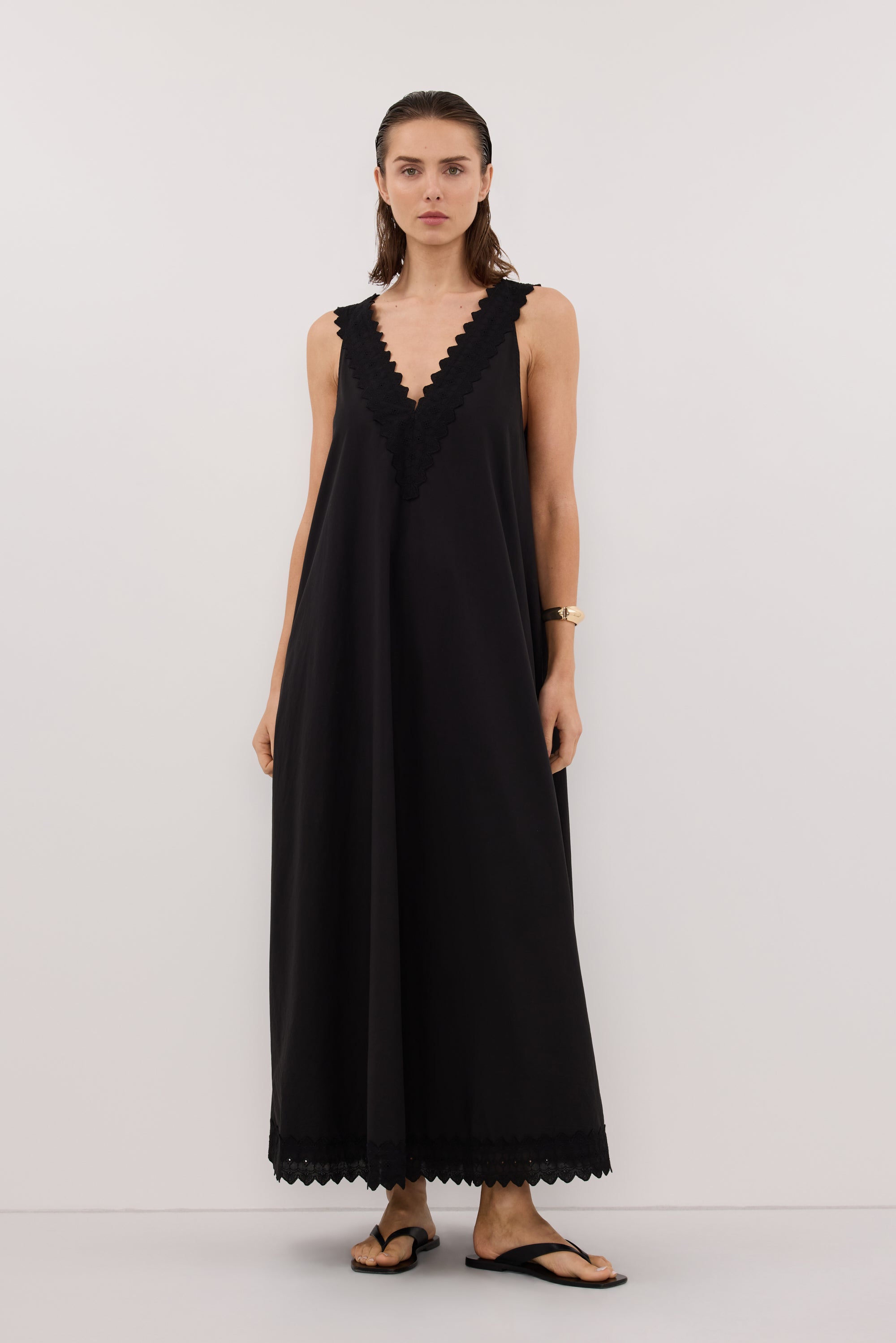 ANNABEL BLACK SLEEVELESS V NECK MIDI DRESS