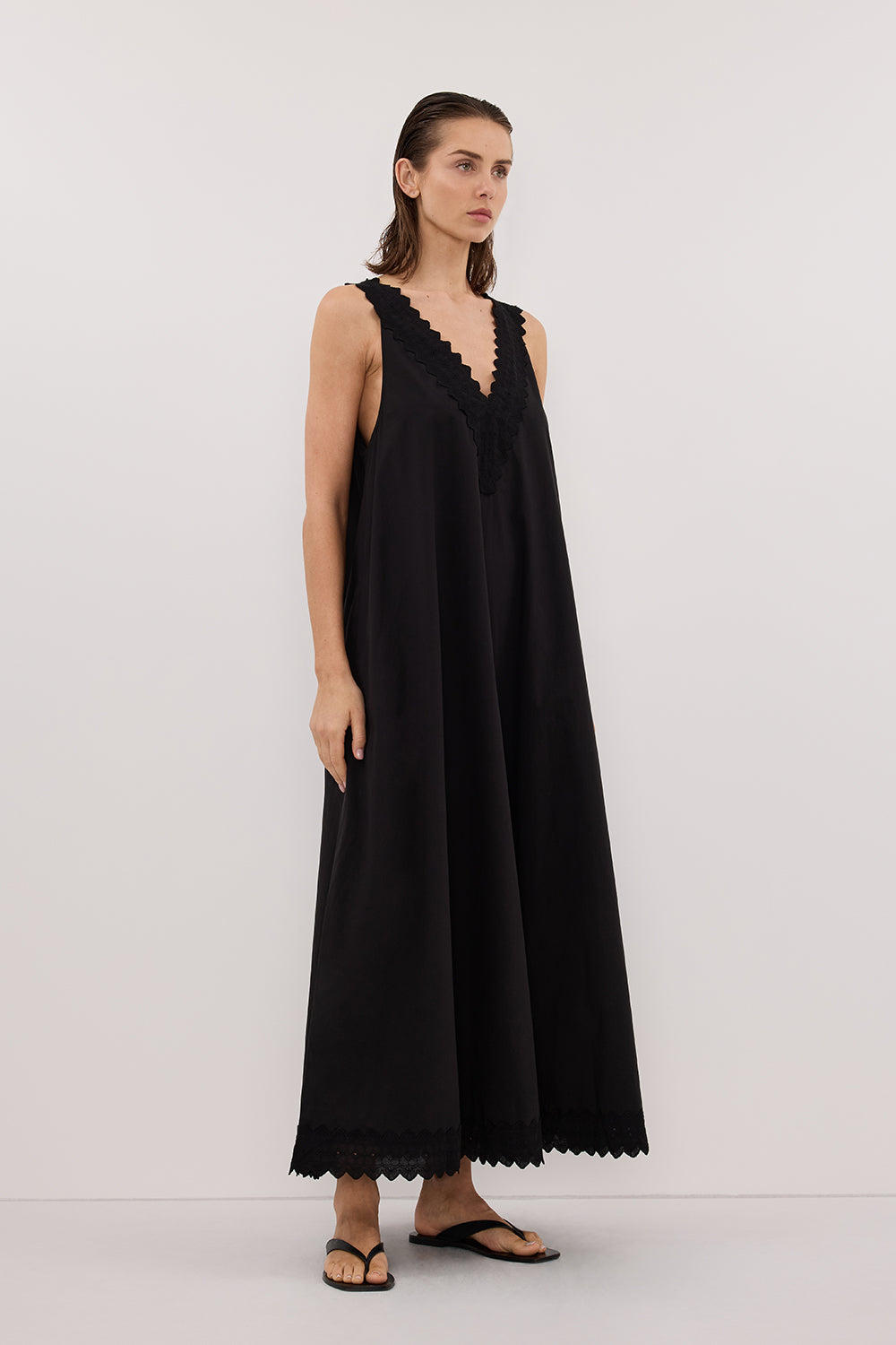 ANNABEL BLACK SLEEVELESS V NECK MIDI DRESS