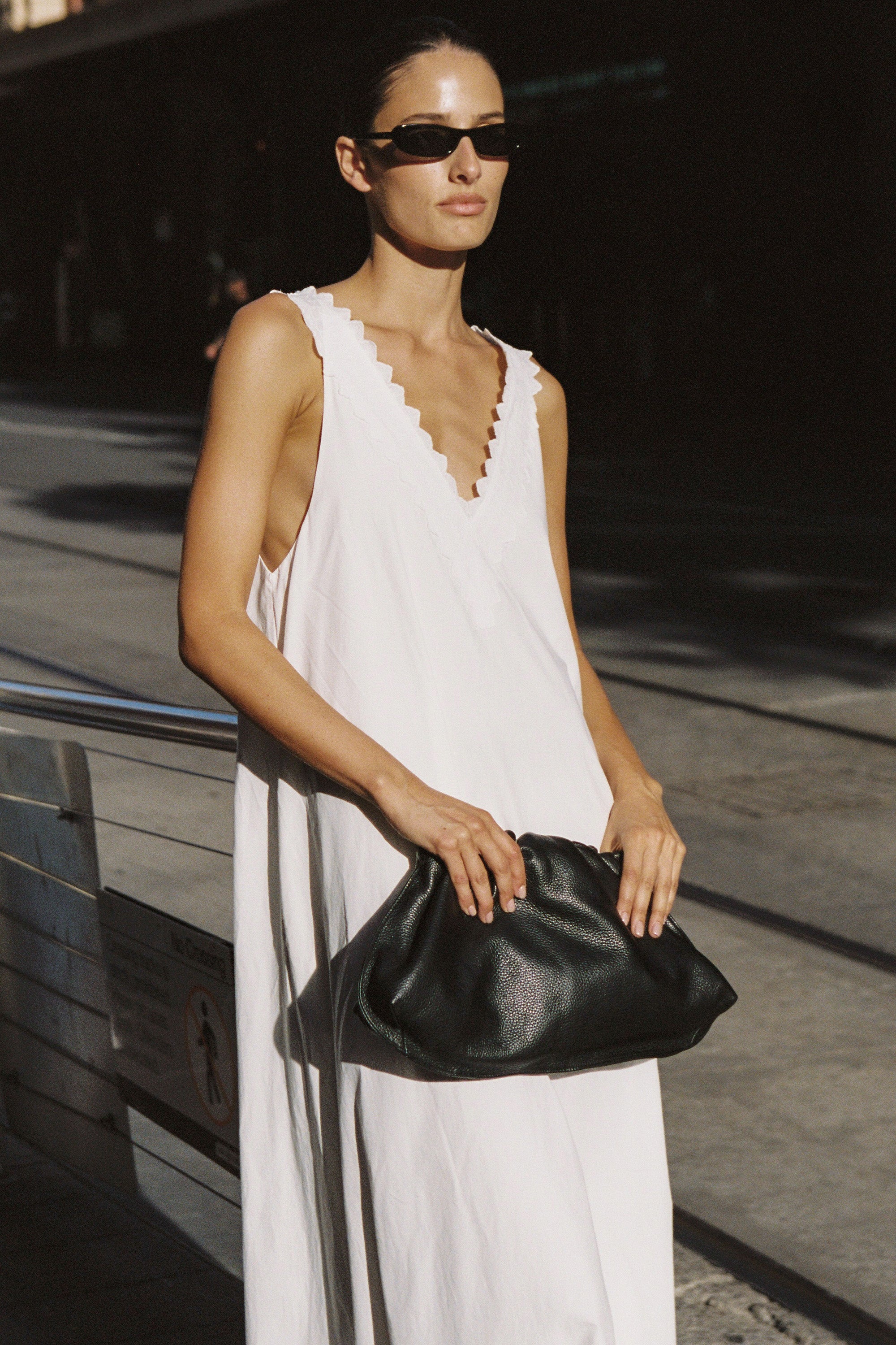ANNABEL WHITE V NECK MIDI DRESS DISSH ANNABEL WHITE V NECK MIDI DRESS DISSH