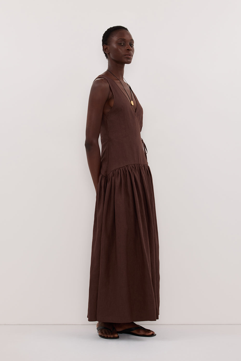 ILIO COCOA SLEEVELESS LINEN WRAP MIDI DRESS