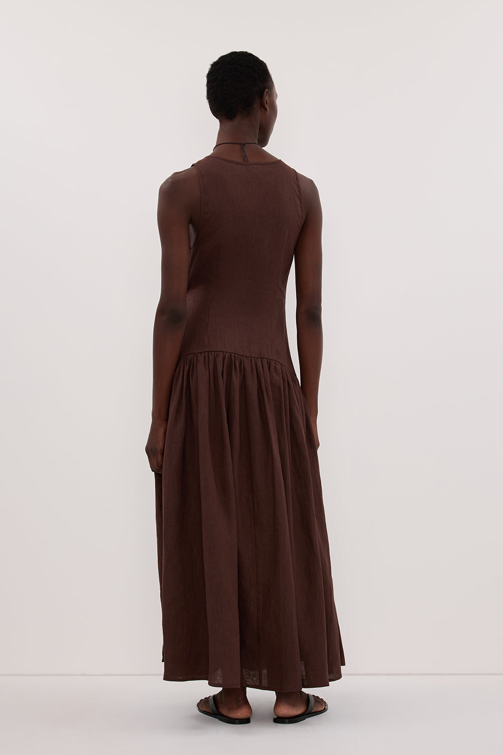 ILIO COCOA SLEEVELESS LINEN WRAP MIDI DRESS