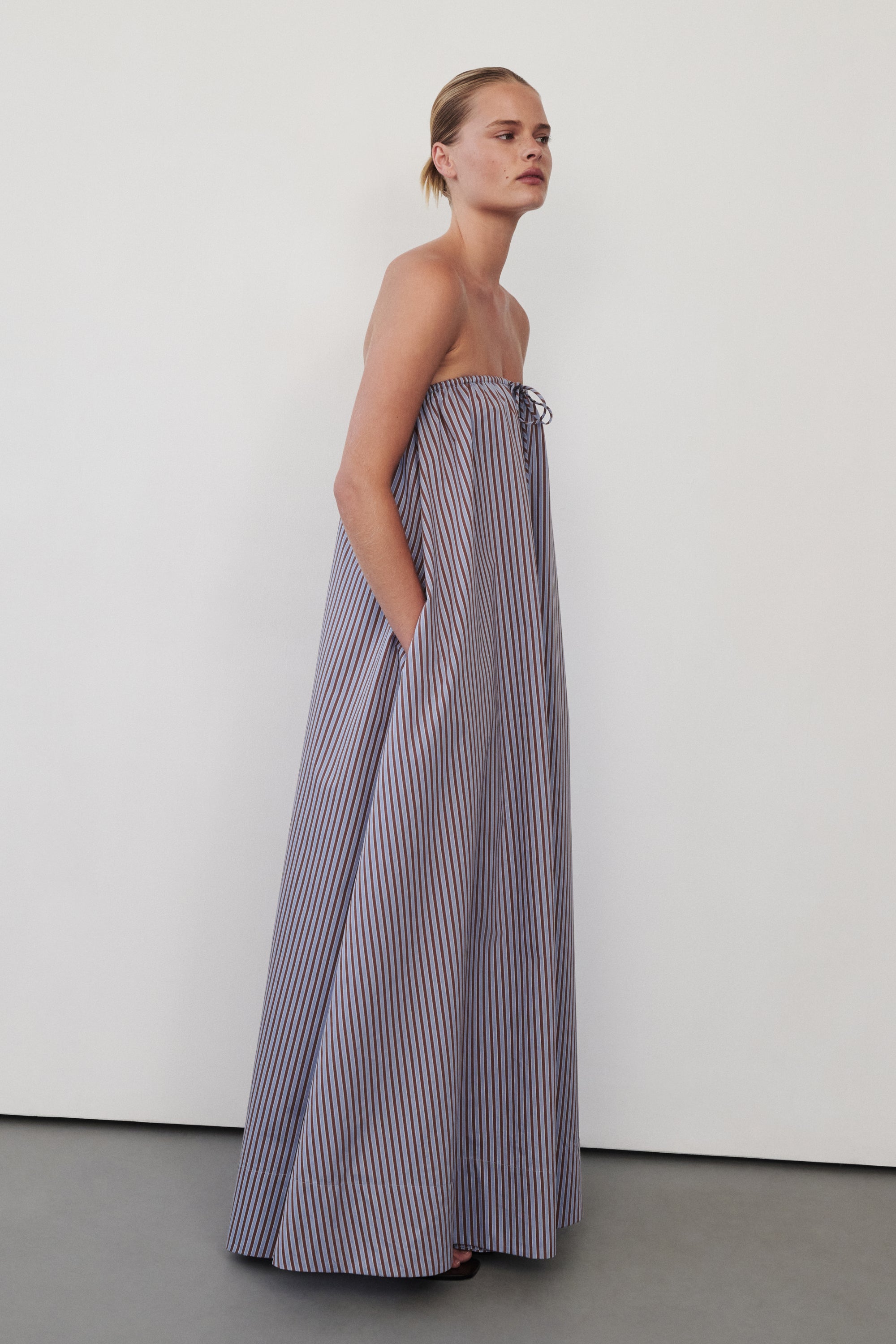 HARRI STRIPE STRAPLESS MIDI DRESS