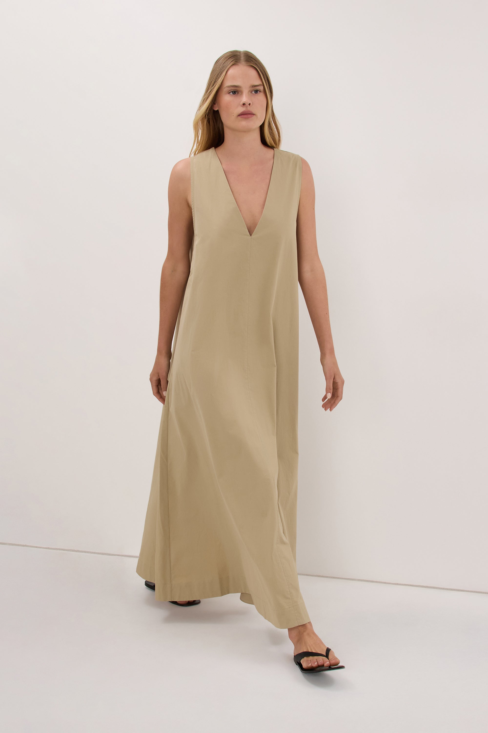 ORLENA ELM SAGE V NECK COTTON MIDI DRESS