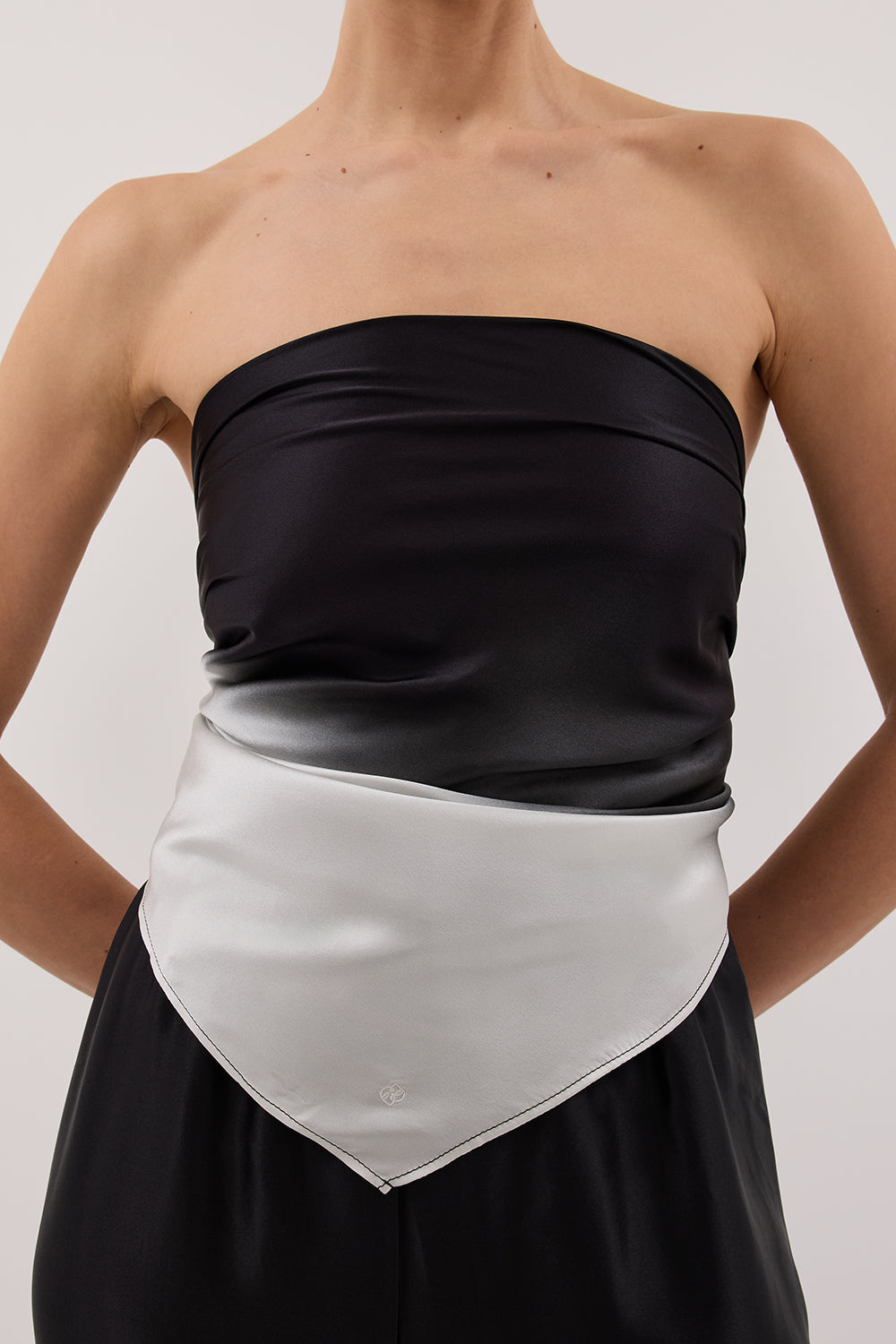 HUXLEY OMBRE SILK SCARF TOP