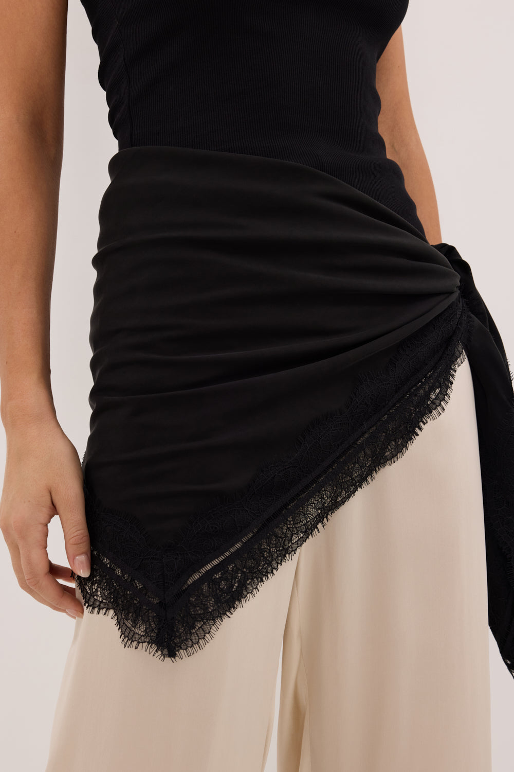 ANDREA BLACK CUPRO LACE SCARF