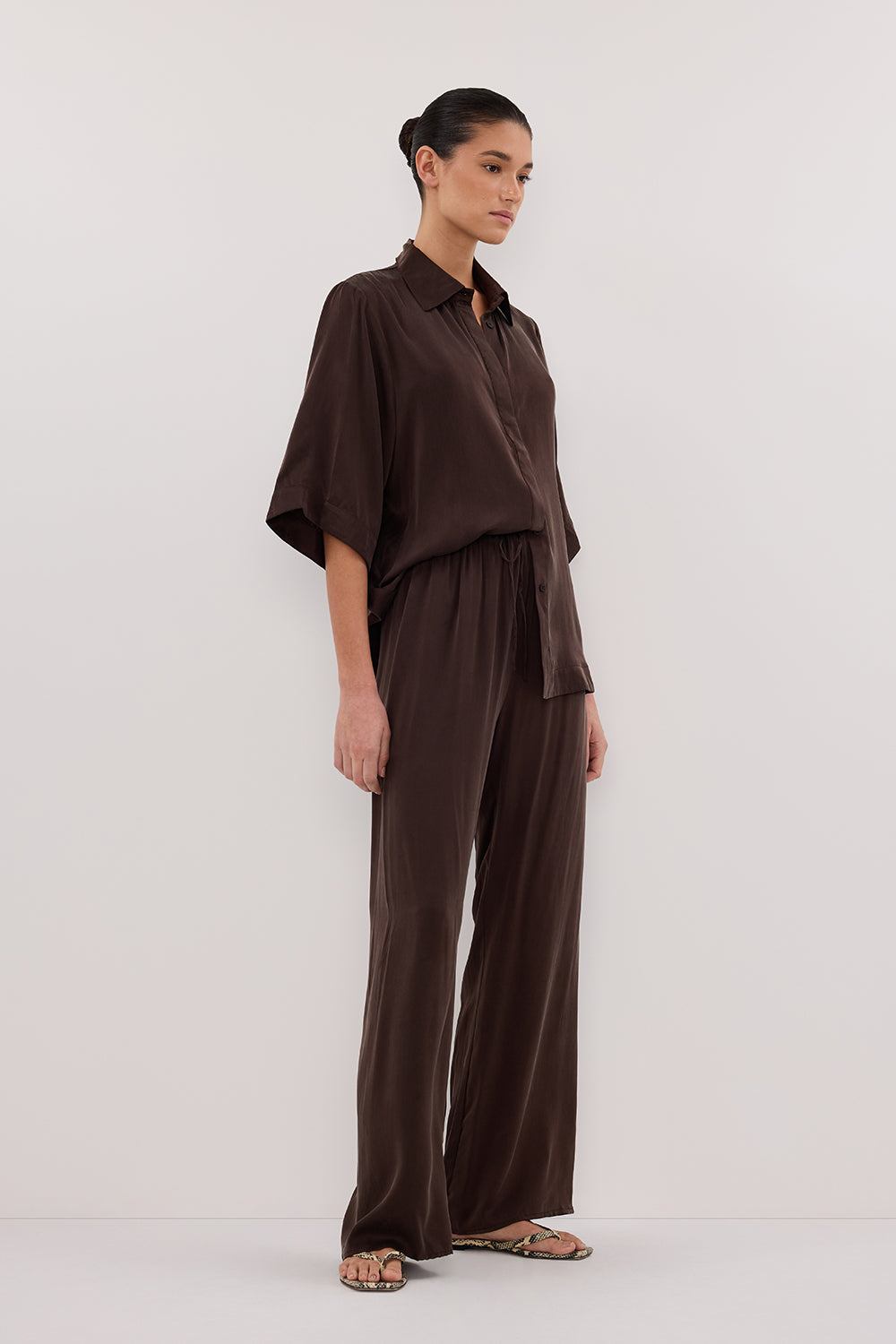 PERCY BITTER CHOC SILK SHIRT – DISSH