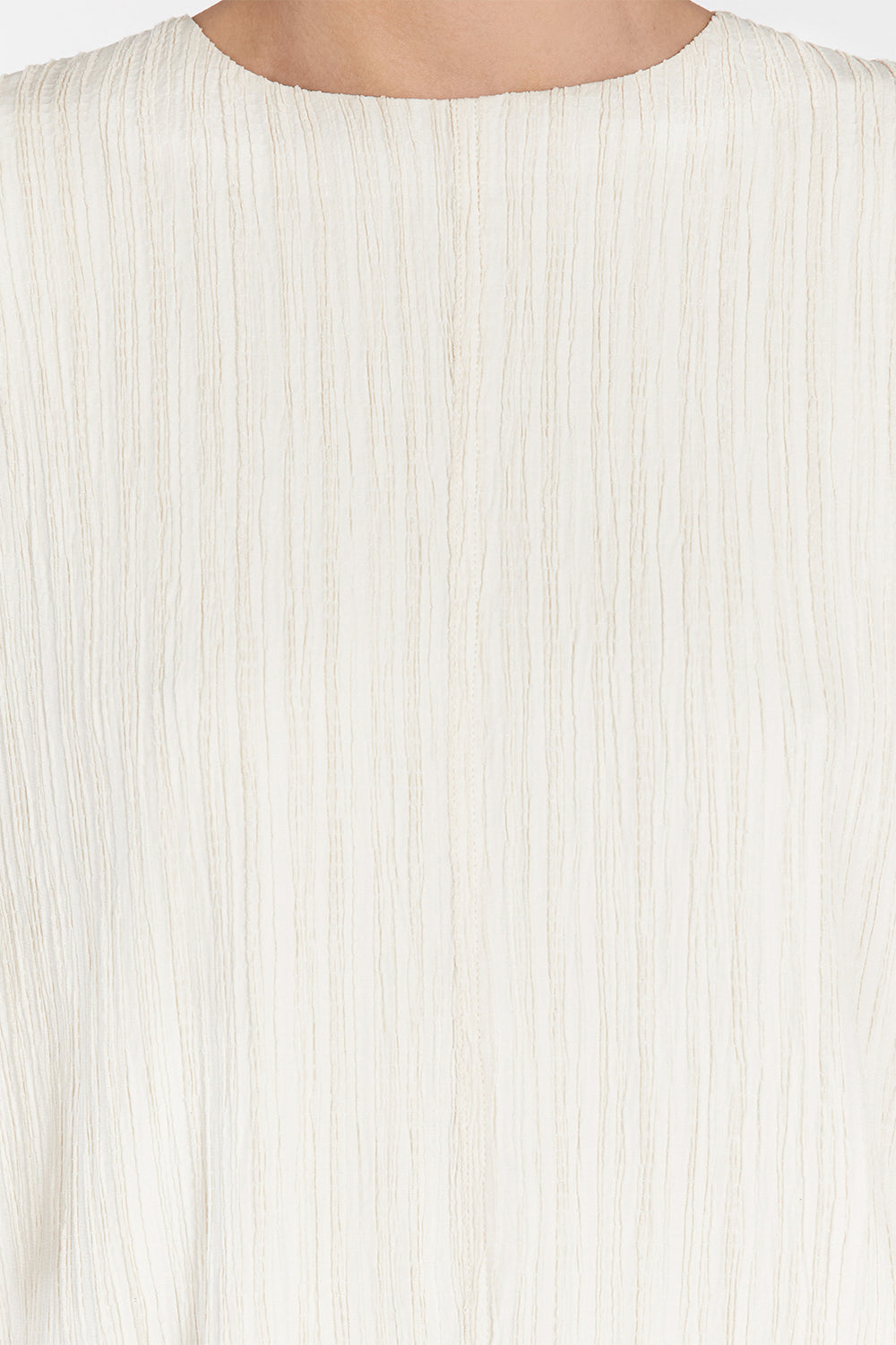 LOZ CREAM ASYM BOXY TEE