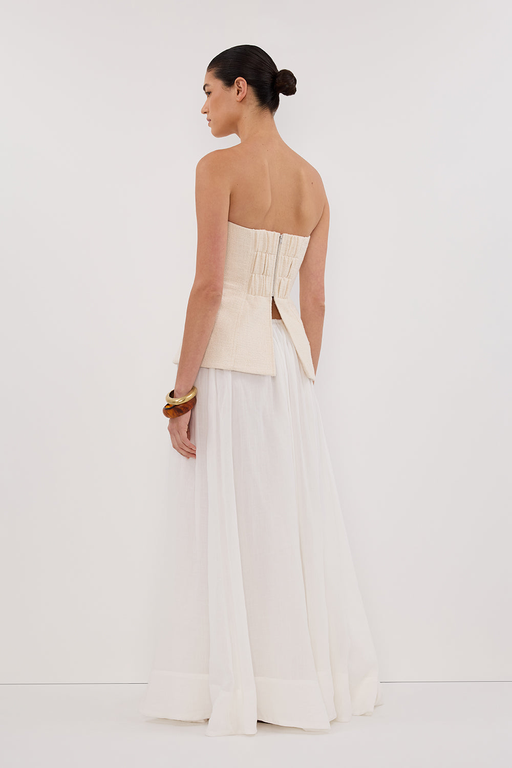 NIA NATURAL STRAPLESS TOP