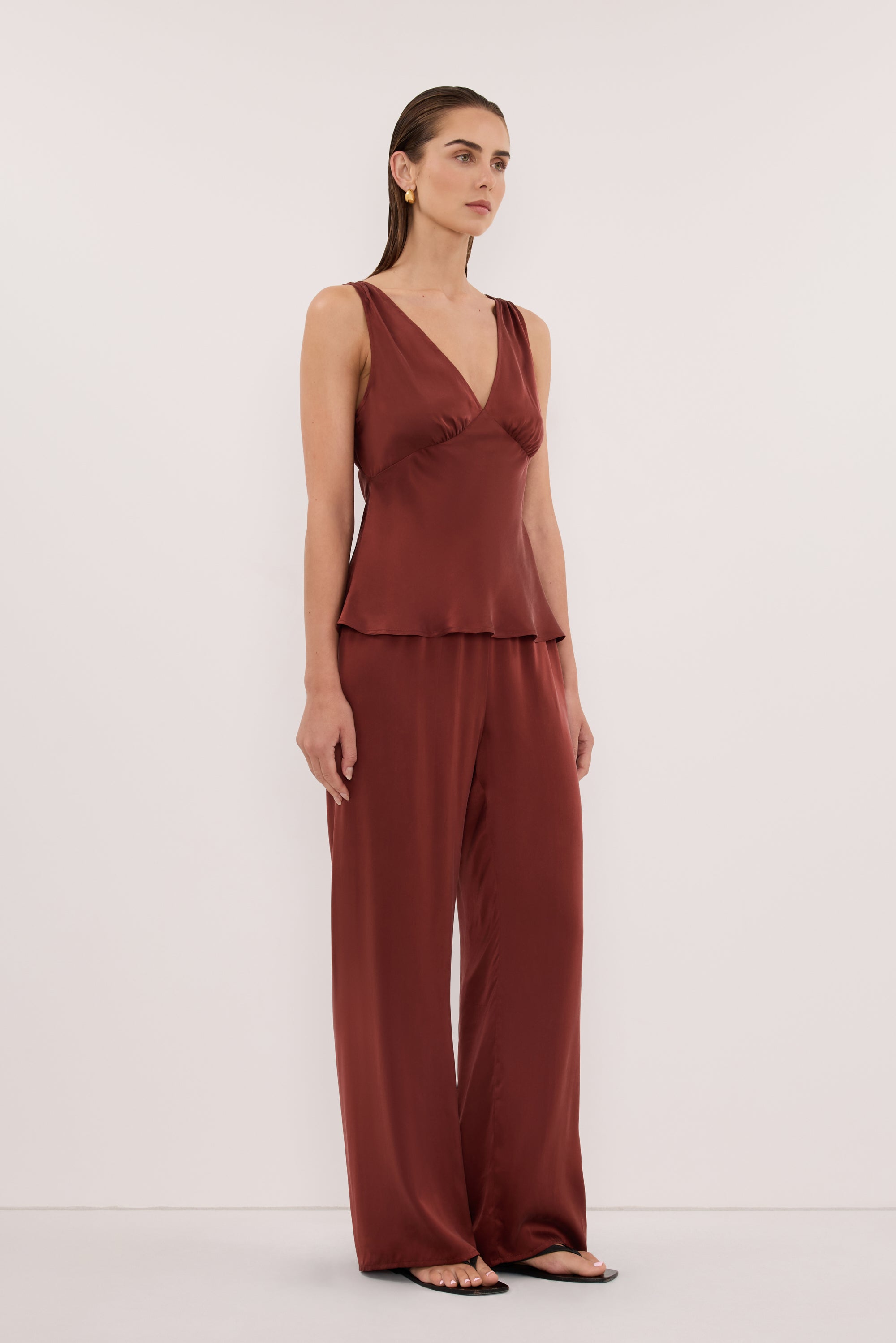 JORJA SAHARA SLEEVELESS SILK TOP