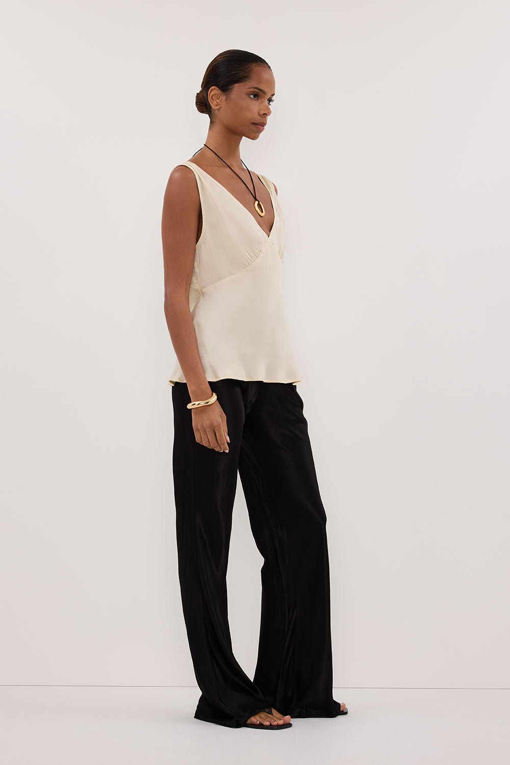 JORJA STRAW SLEEVELESS SILK TOP