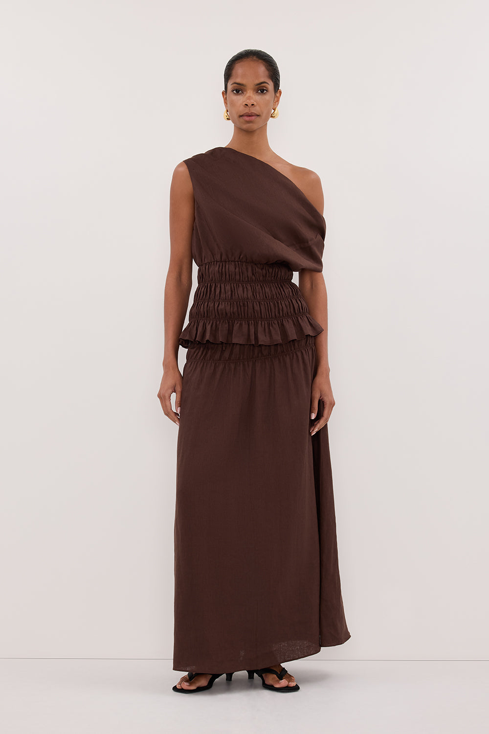 MAIA COCOA SLEEVELESS LINEN SHIRRED TOP