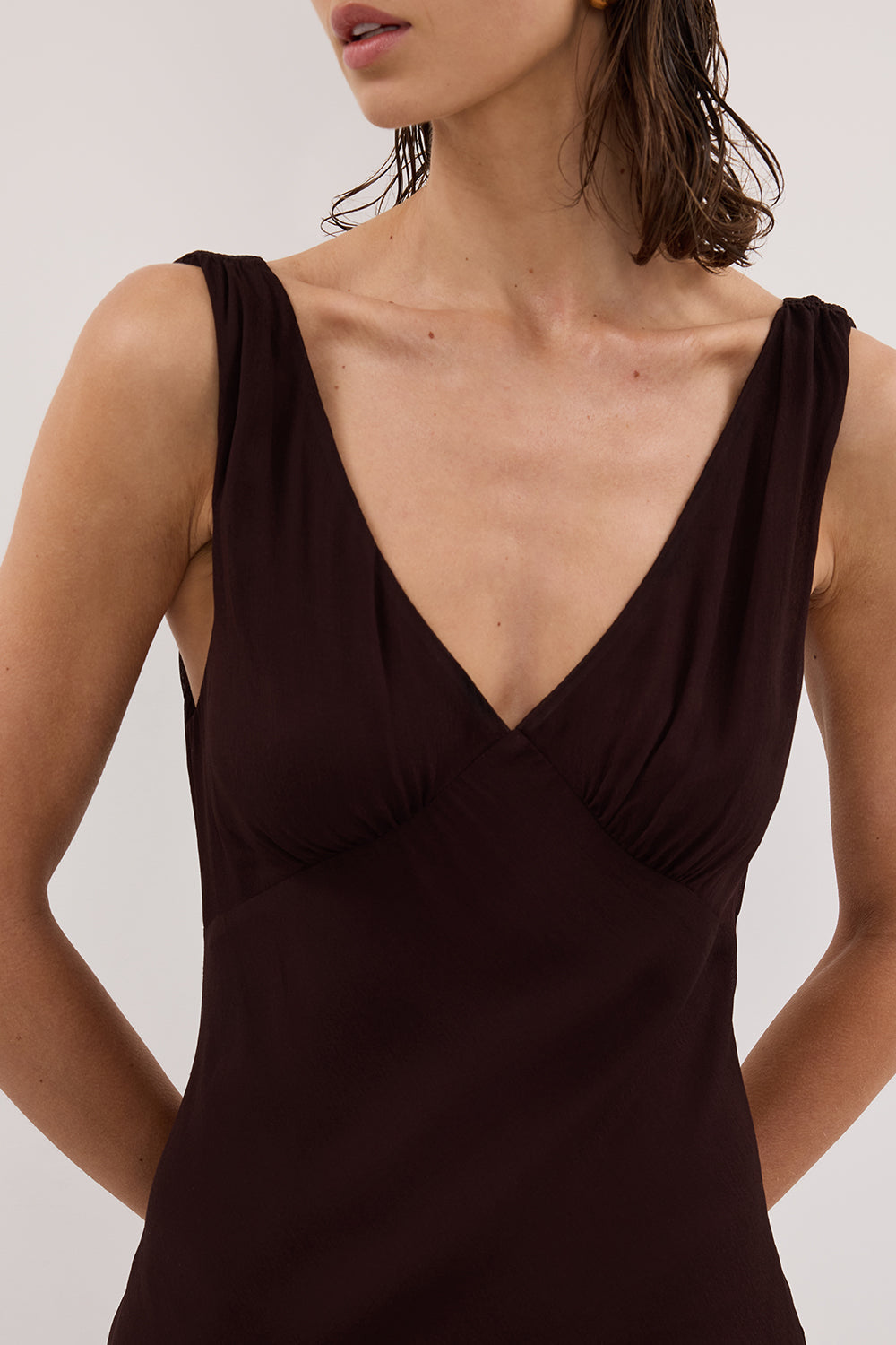 JORJA DARK CHOC SLEEVELESS MAXI DRESS