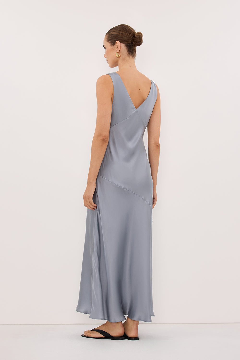 MILA DUSTY BLUE SILK MIDI DRESS – DISSH