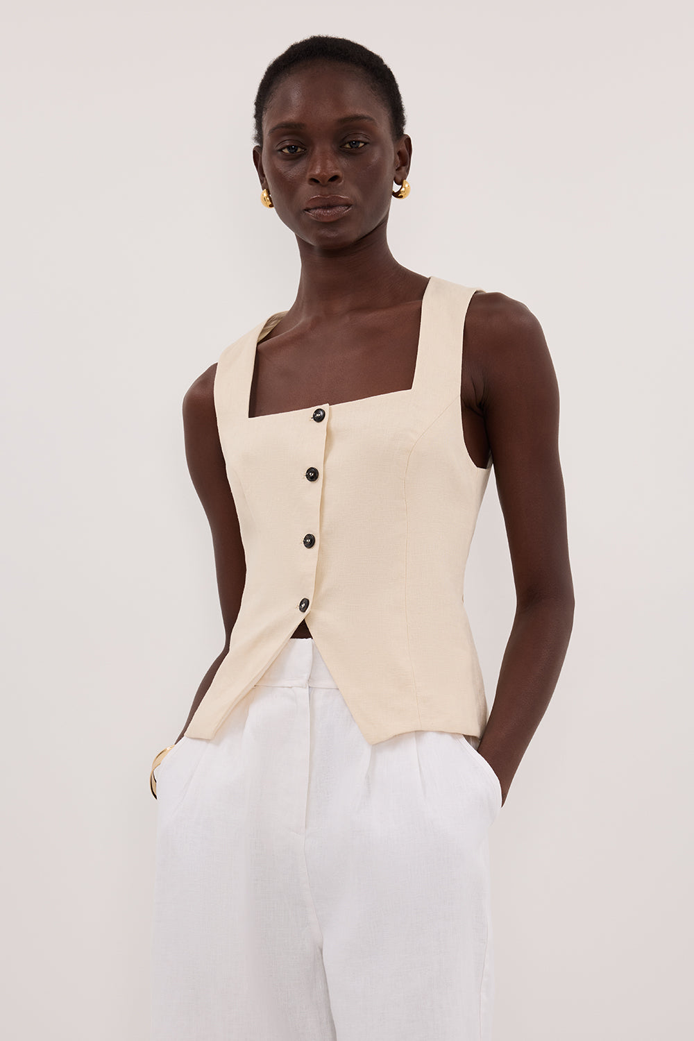 FRAN SANDSTONE LINEN VEST – DISSH