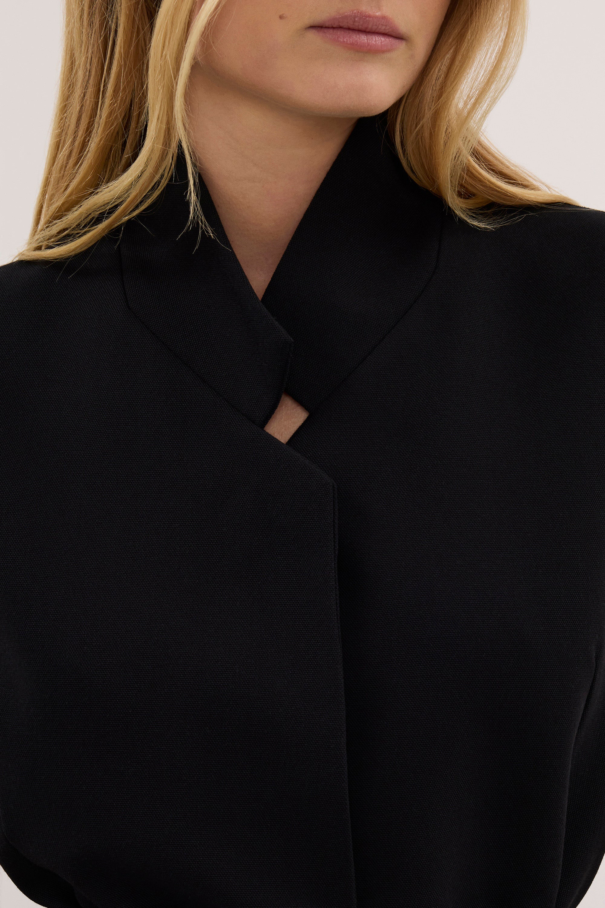 VIDA BLACK STAND COLLAR VEST TOP