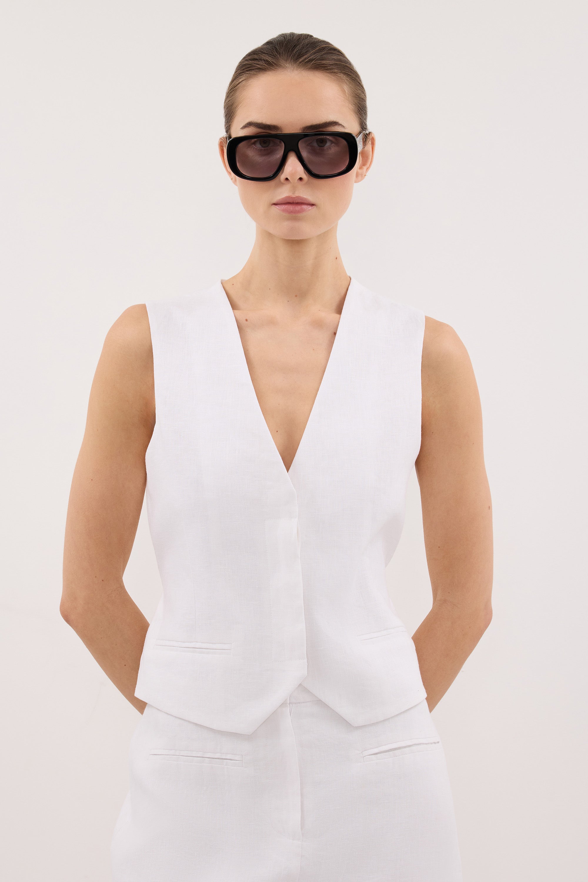 WINONA WHITE LINEN VEST