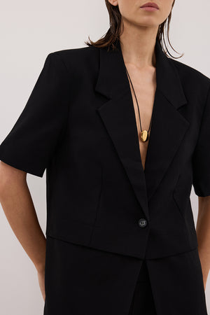RITA BLACK SHORT SLEEVE BLAZER