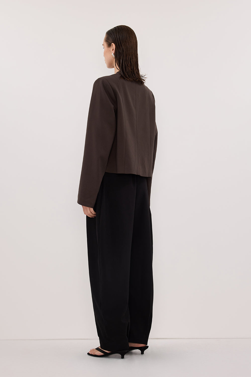 RYAN BITTER CHOC OVERSIZED CROPPED BLAZER