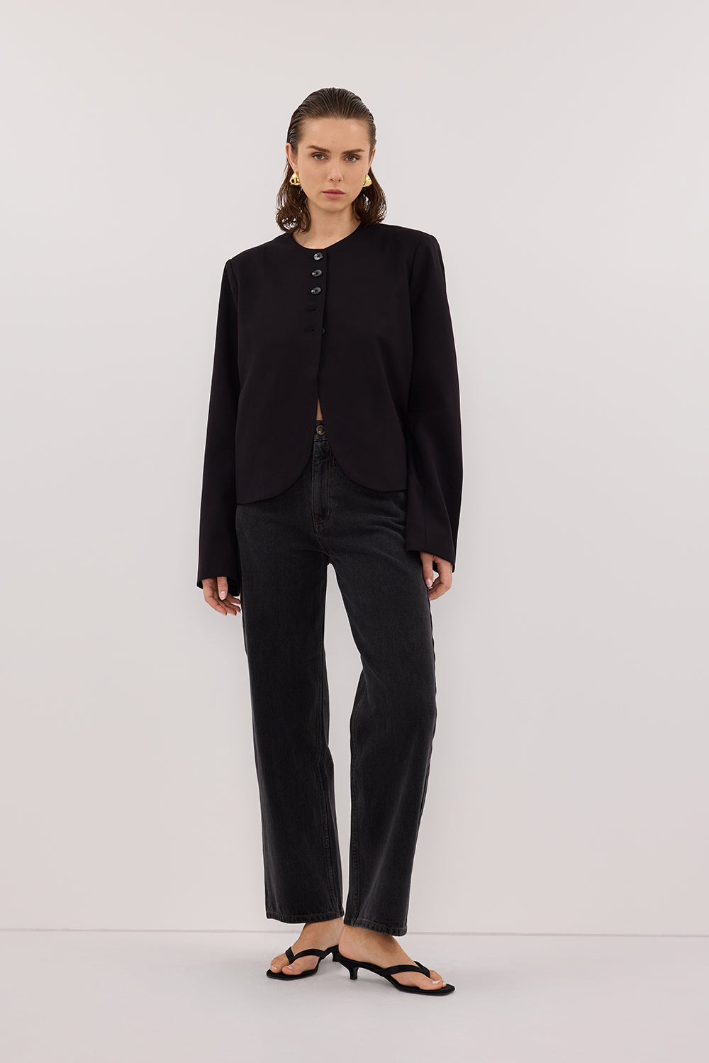 RYAN BLACK OVERSIZED CROPPED BLAZER