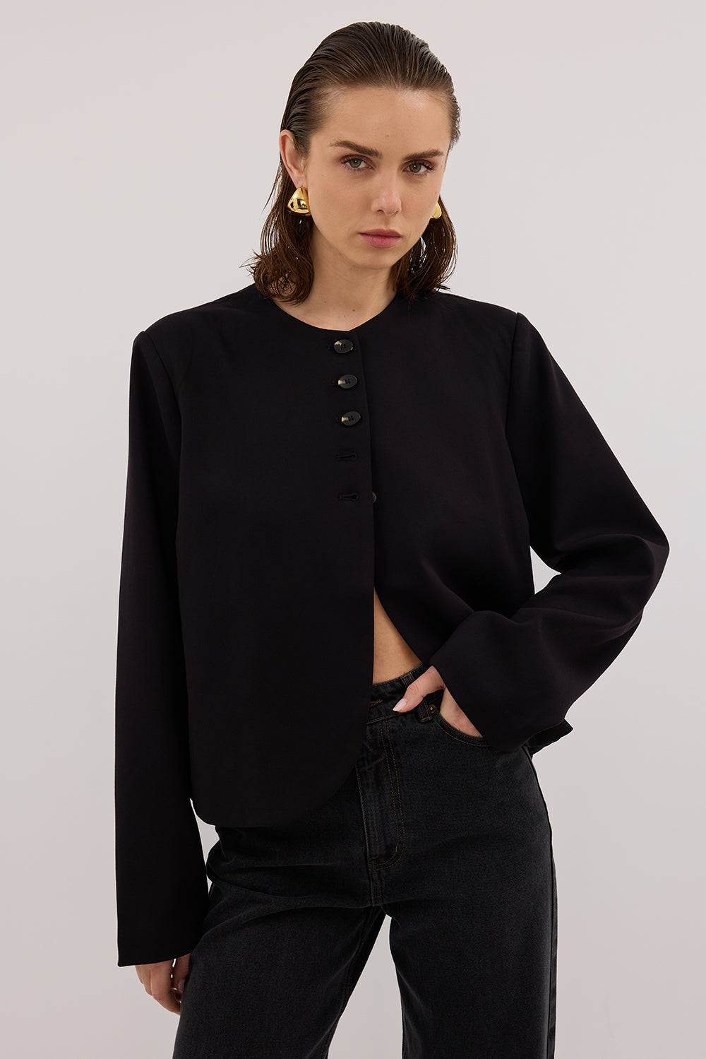 RYAN BLACK OVERSIZED CROPPED BLAZER