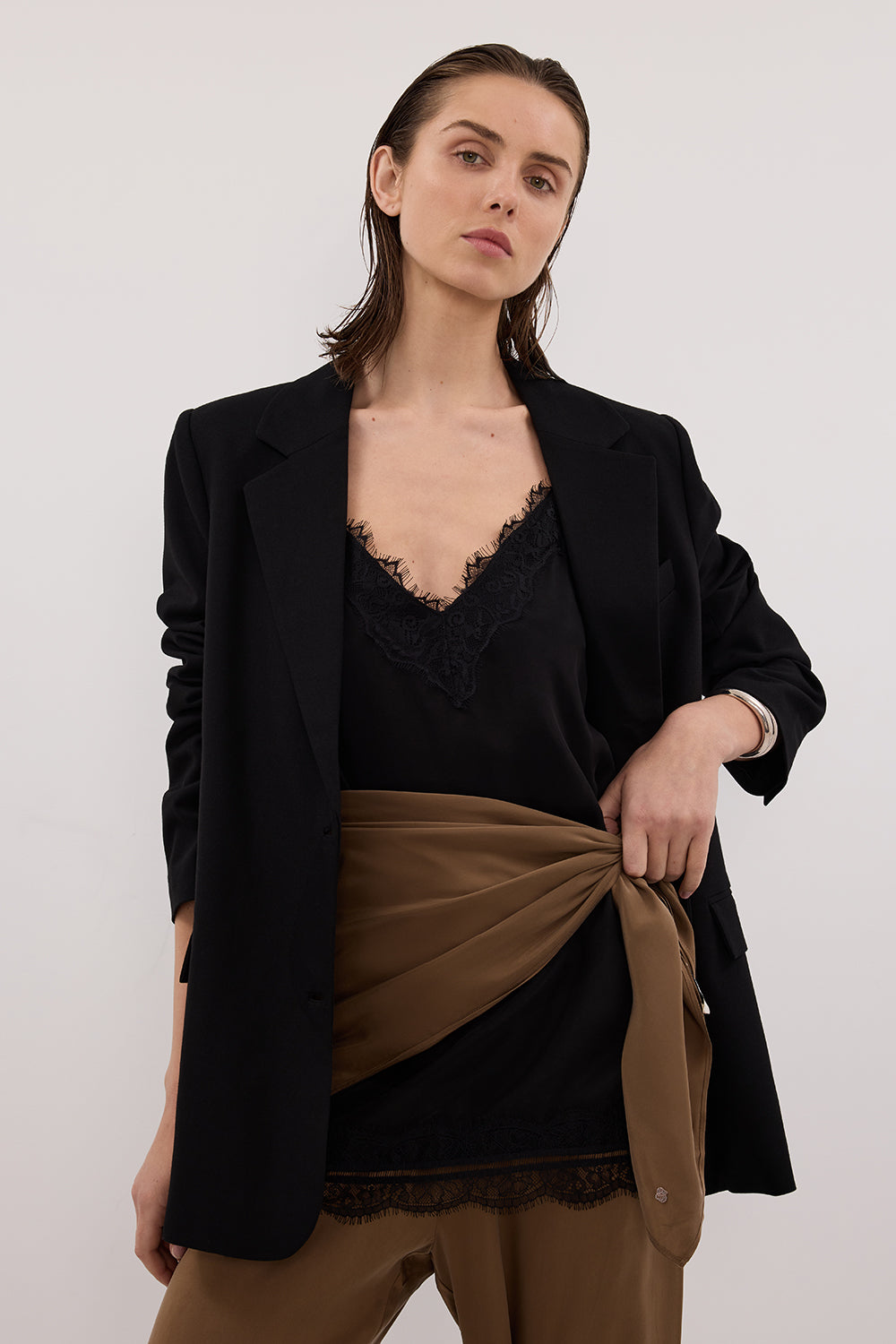 LIZA BLACK OVERSIZED BLAZER