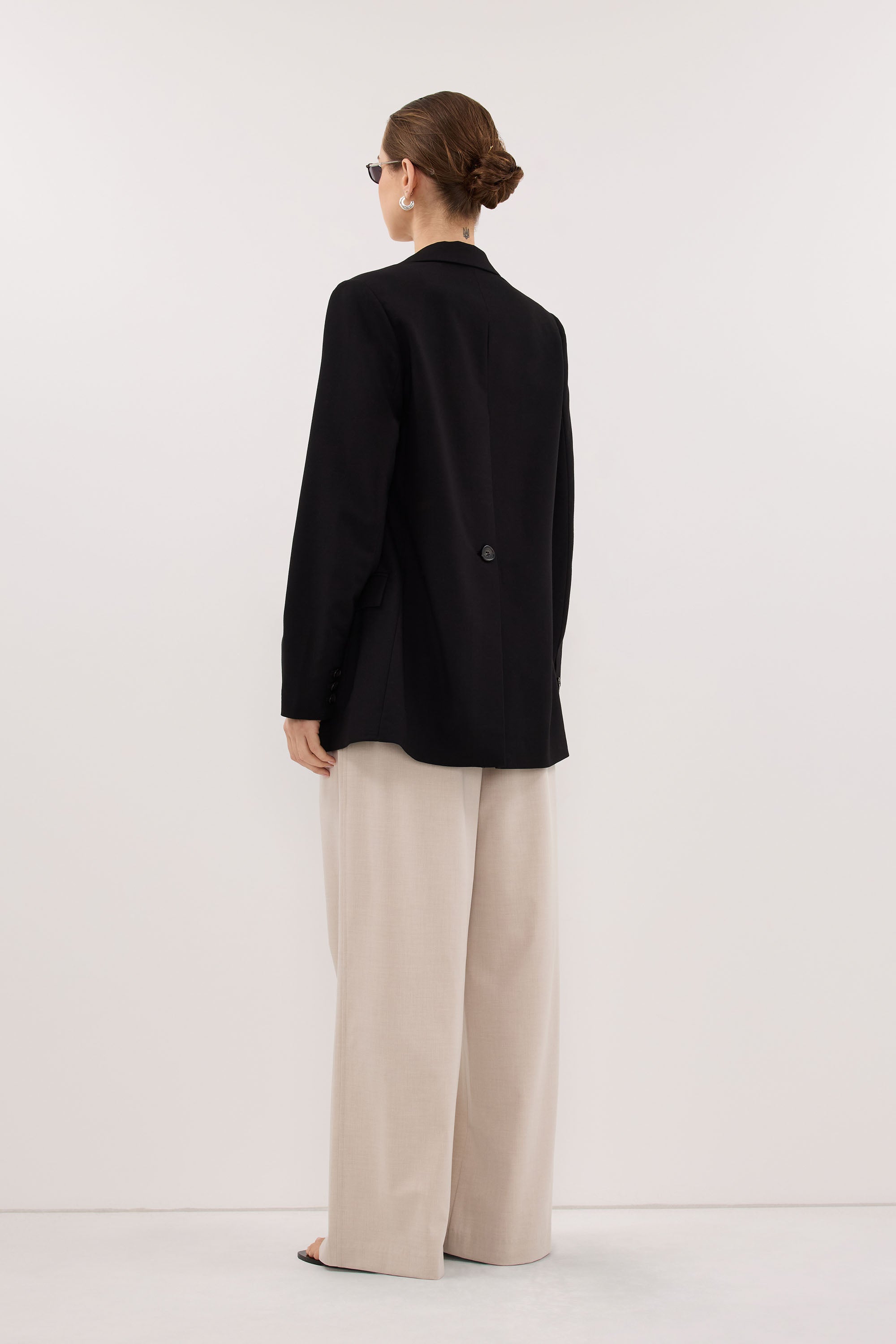 LIZA BLACK OVERSIZED BLAZER