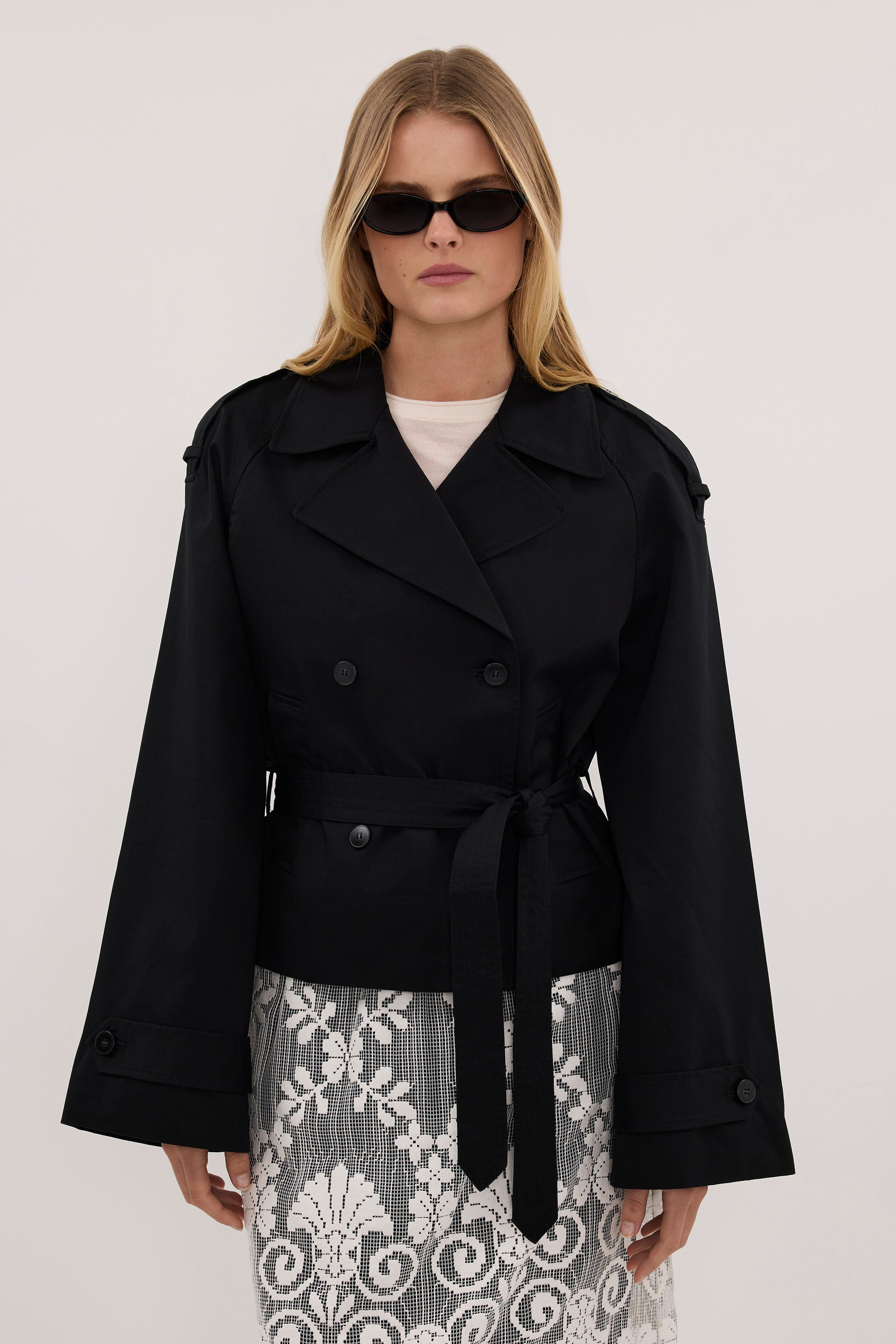 GABRIEL BLACK CROPPED TRENCH COAT