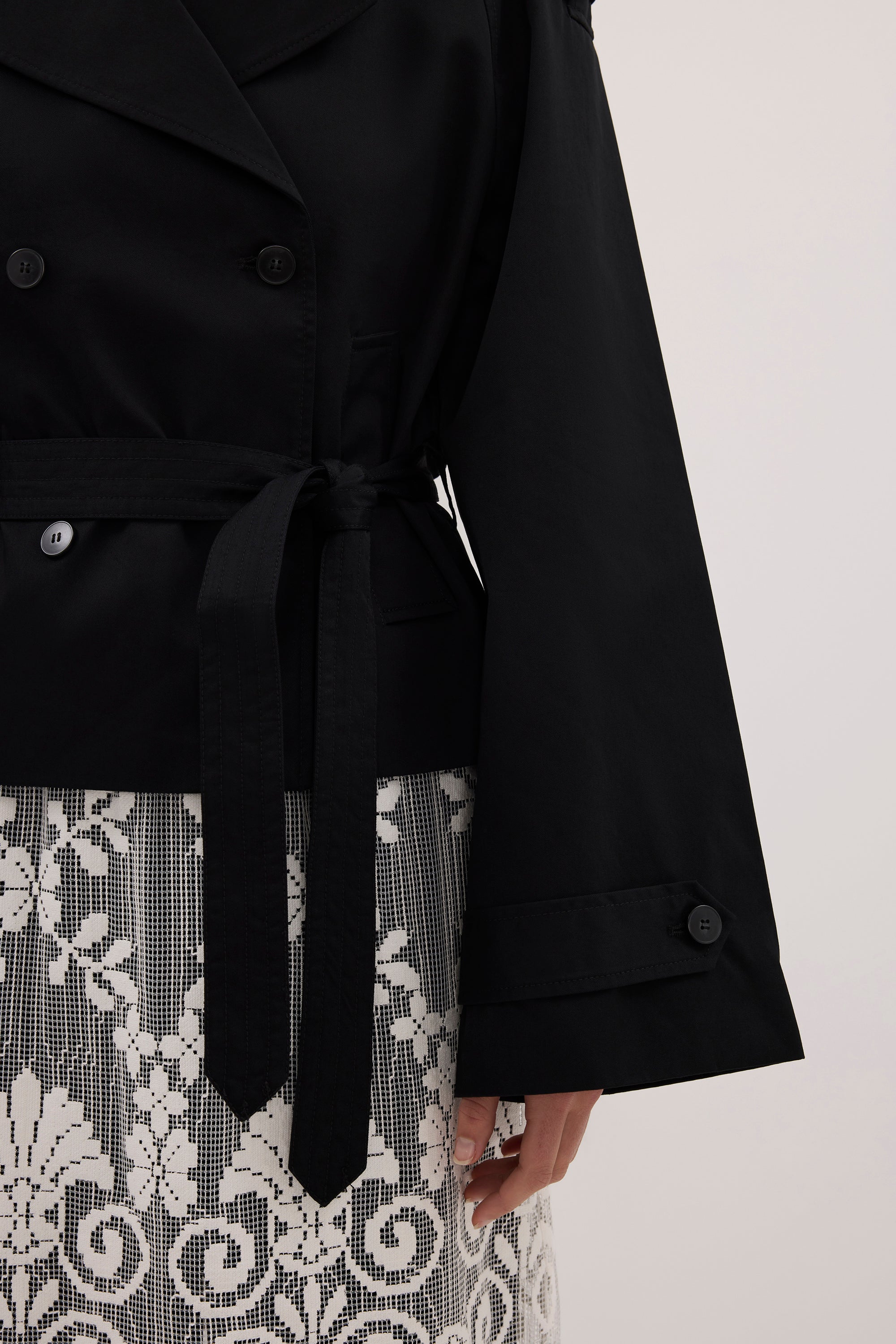 GABRIEL BLACK CROPPED TRENCH COAT