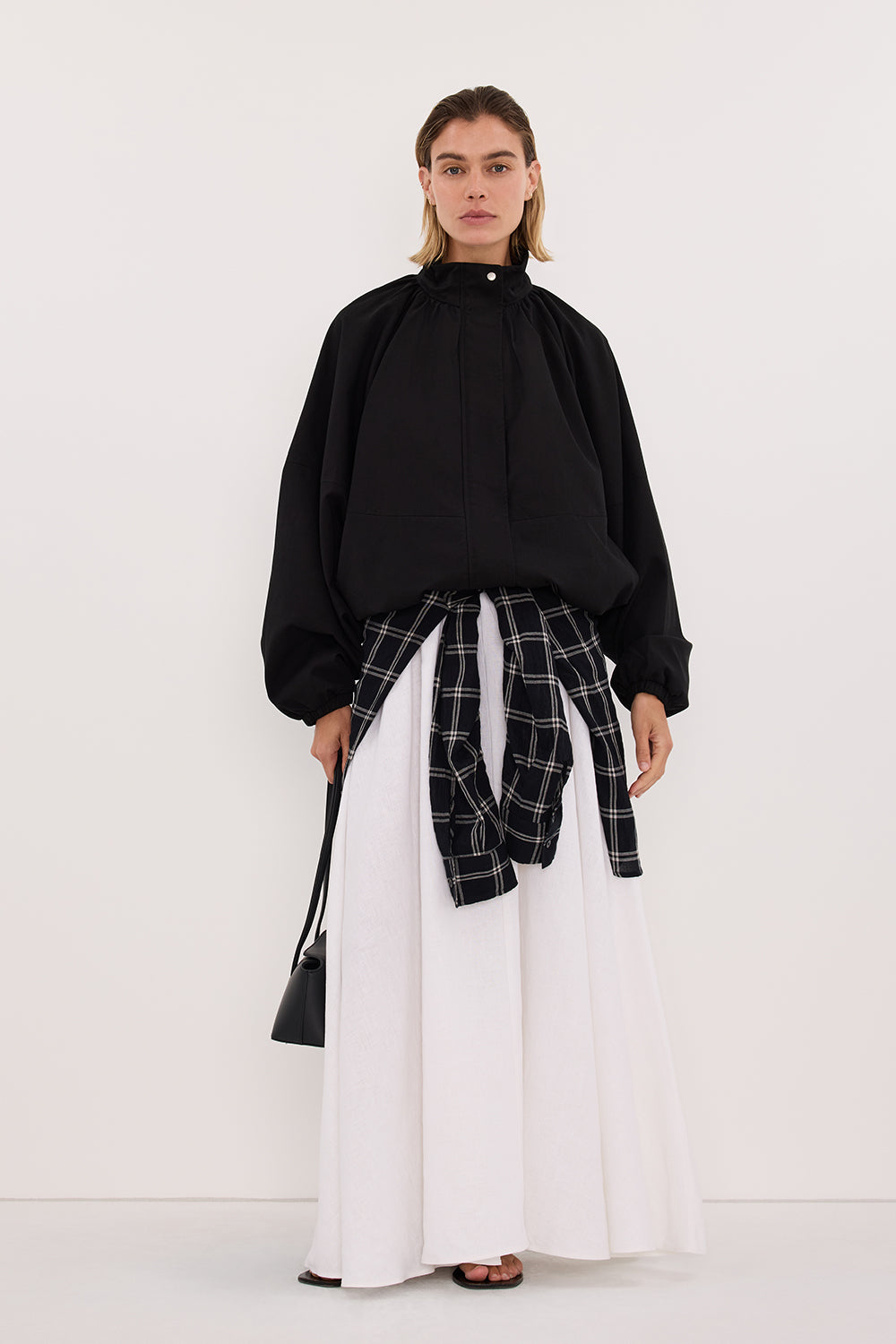 OAKLEE BLACK BATWING LIGHTWEIGHT JACKET